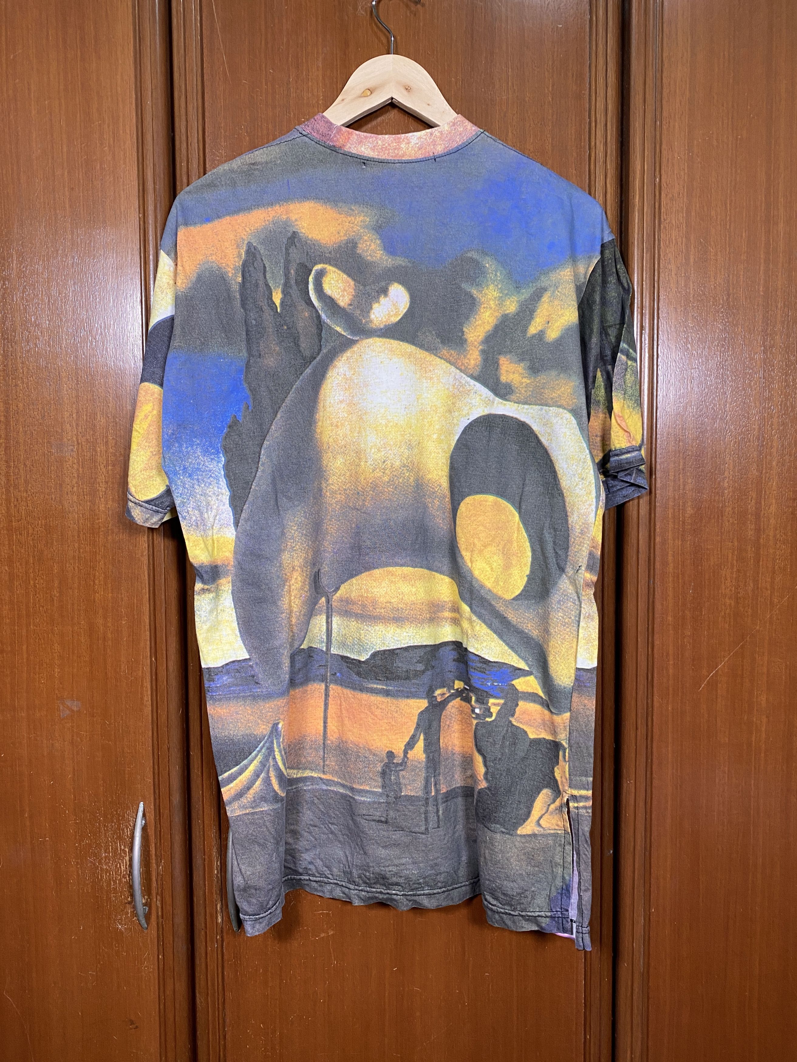 Vintage Vintage Salvador Dali Art Painting All Over Print Tee Size US L / EU 52-54 / 3 - 3 Thumbnail