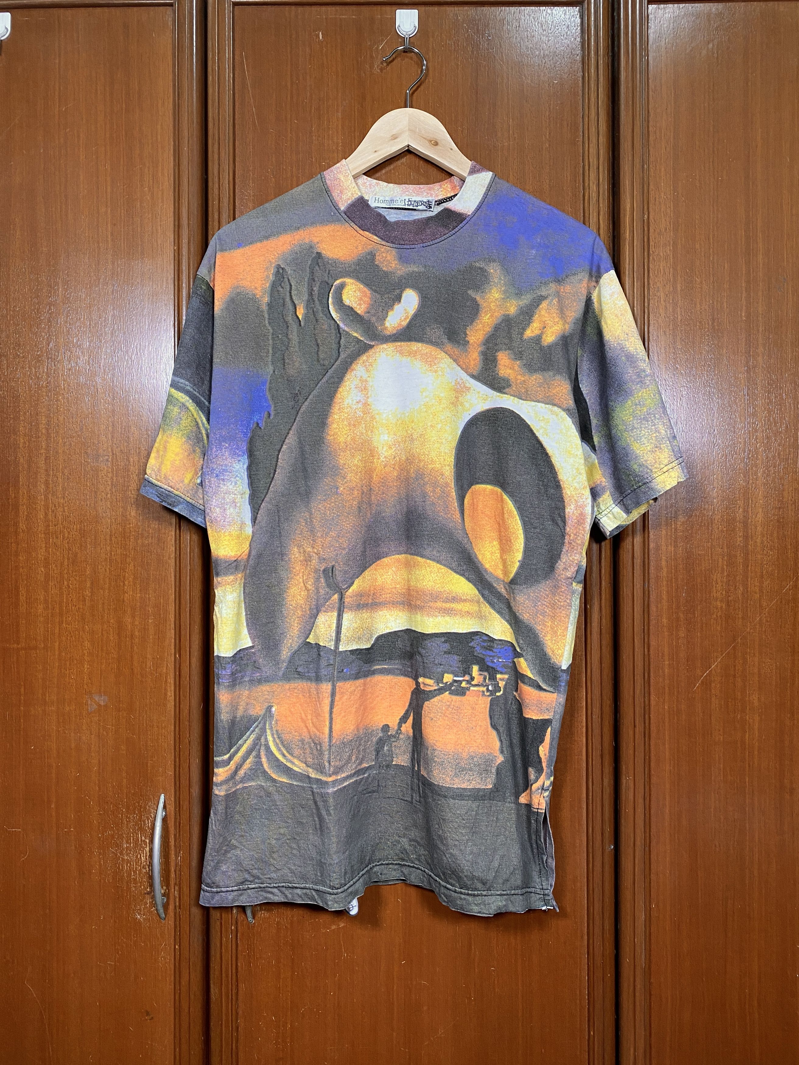 Vintage Vintage Salvador Dali Art Painting All Over Print Tee Size US L / EU 52-54 / 3 - 1 Thumbnail