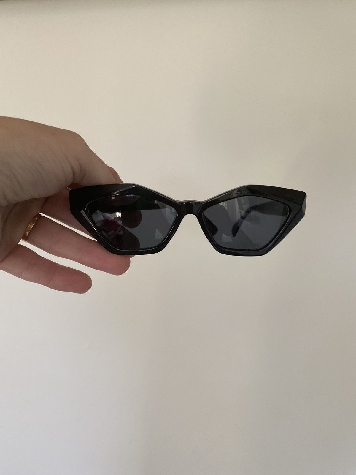 Krizia Uomo × Vintage VINTAGE KRIZIA GEOMETRIC HANDMADE SUNGLASSES Size ONE SIZE - 1 Thumbnail