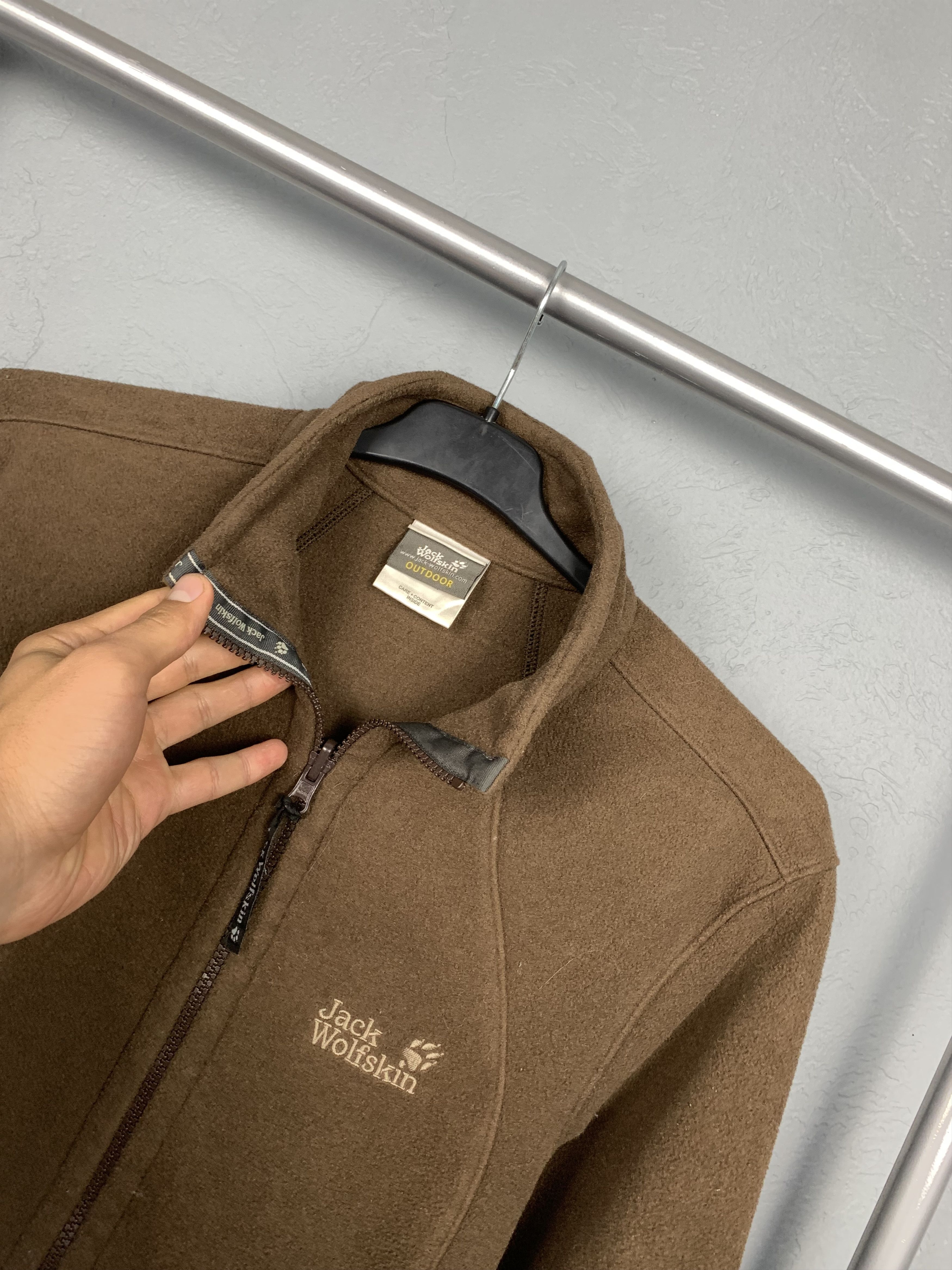 Jack Wolfskin Jack Wolfskins Vintage Womens Fleece Jacket Brown Size M / US 6-8 / IT 42-44 - 2 Thumbnail
