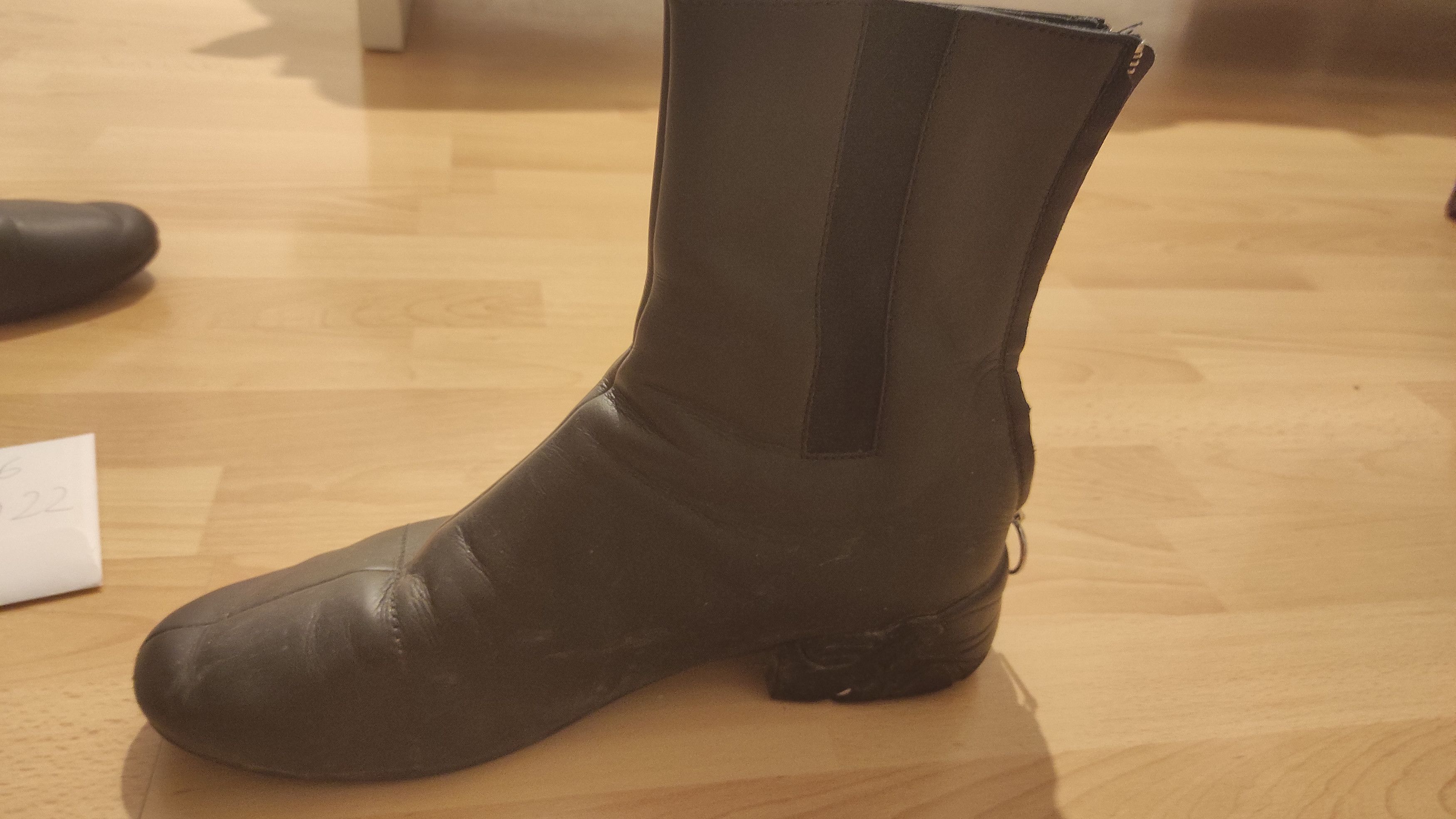 RAF SIMONS(ラフシモンズ) / 19AW/Square Toe Boots/ダメージ加工/ブーツ/40/BLK/レザー/箱付 |  中古品の販売・通販ならセカンドストリート