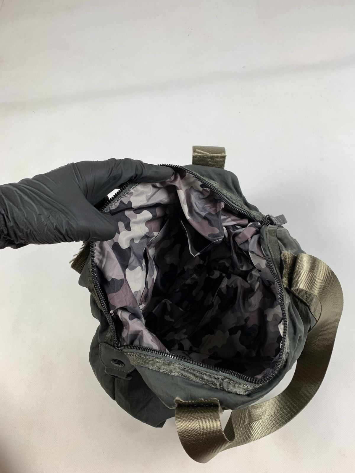 Japanese Brand Vintage George Gina&Lucy Baggyer Nylon Cargo Bag Alyx Style Size ONE SIZE - 19 Thumbnail