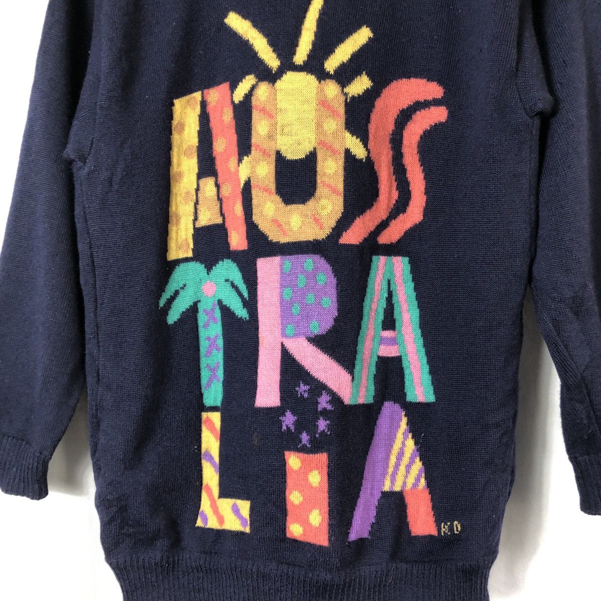 Homespun Knitwear × Man Made In Australia × Vintage Rare! Vintage Down Under Ken Done Pop Art Wool Knit Shirt Size US S / EU 44-46 / 1 - 3 Thumbnail