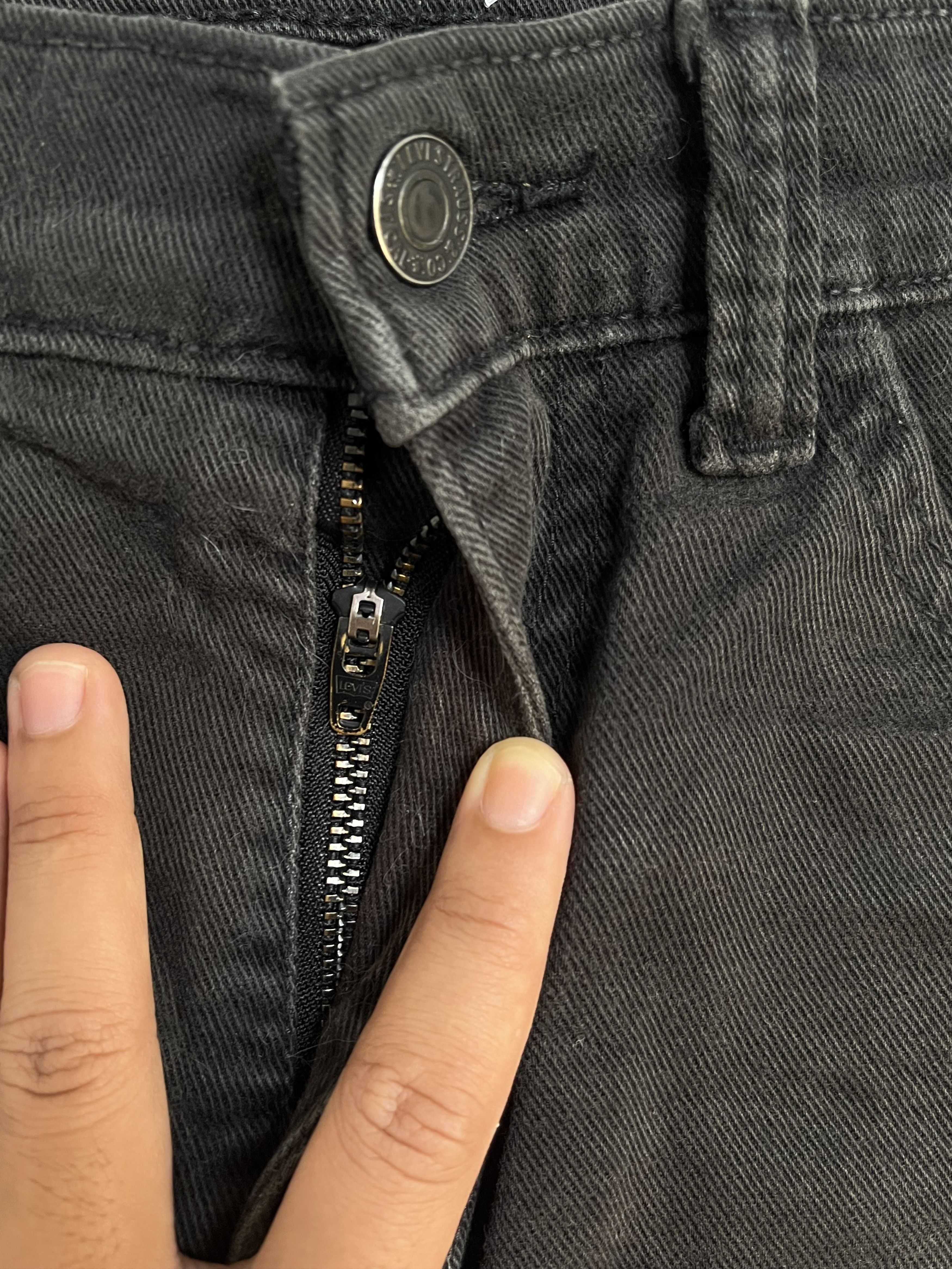 Levi's × Vintage Vintage Levi's 513 Black Distressed Denim Jeans L287 Size US 34 / EU 50 - 6 Thumbnail