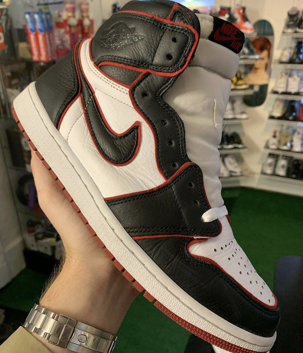 jordan 1 bloodline size 7