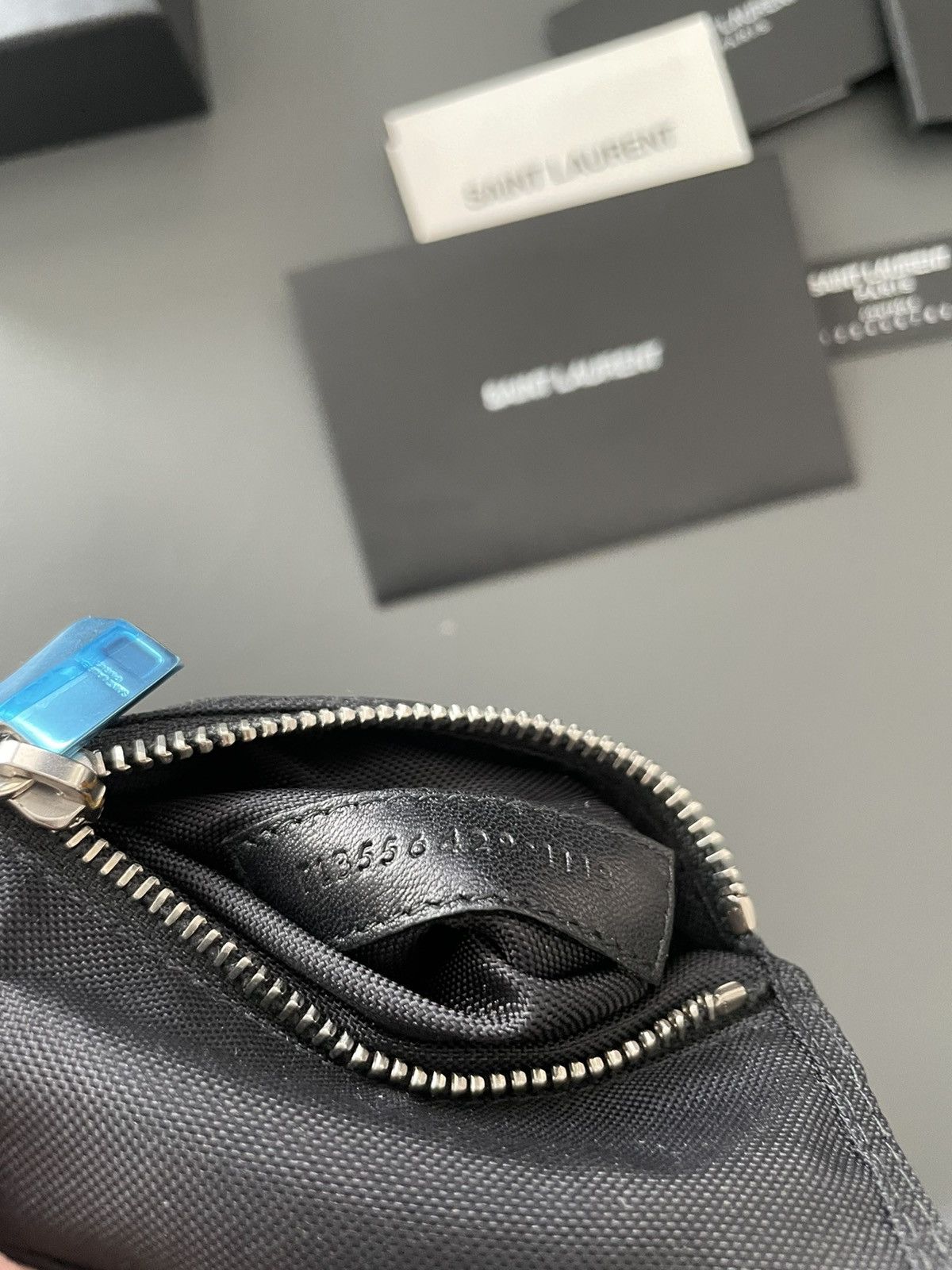 Saint Laurent Paris × Yves Saint Laurent Rare Brand NEW Runway Star Unisex Wallet Limited Edition Size ONE SIZE - 16 Thumbnail