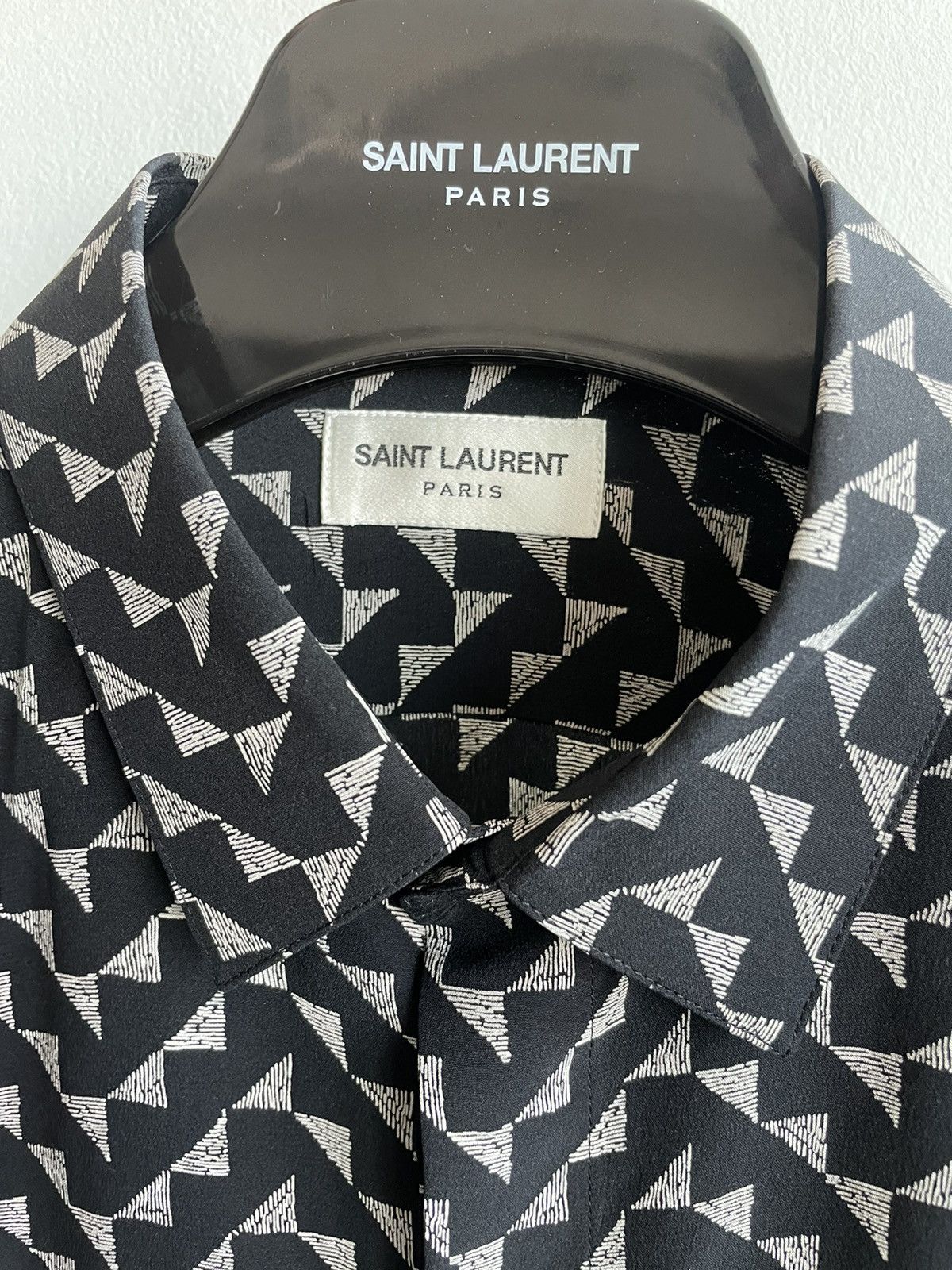 Hedi Slimane × Saint Laurent Paris × Yves Saint Laurent Saint Laurent Triangle Pure Silk Shirt Super Runway Piece Size US XL / EU 56 / 4 - 2 Thumbnail