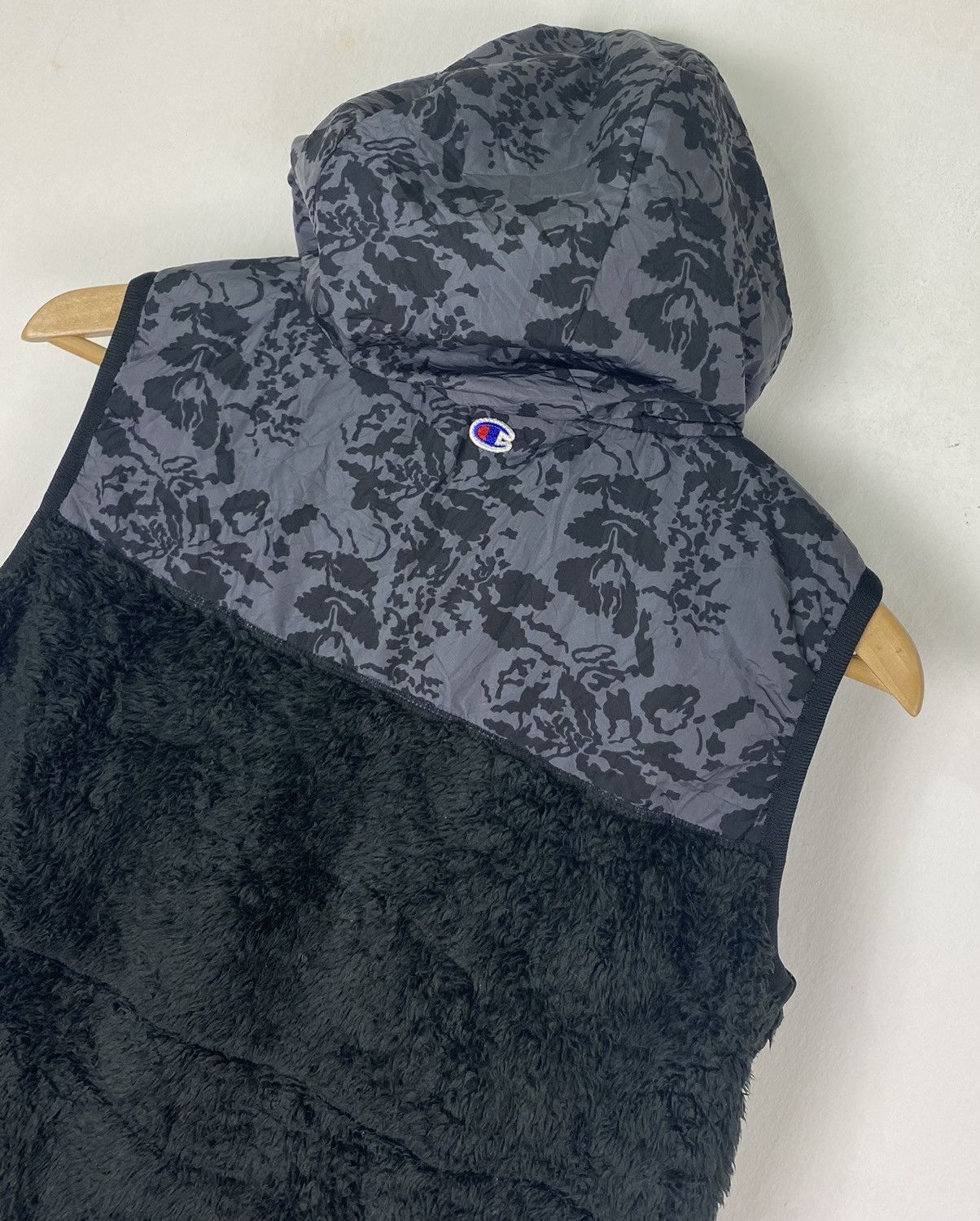 Champion Champion Sherpa Sleeveless Hoodie Size US M / EU 48-50 / 2 - 8 Thumbnail