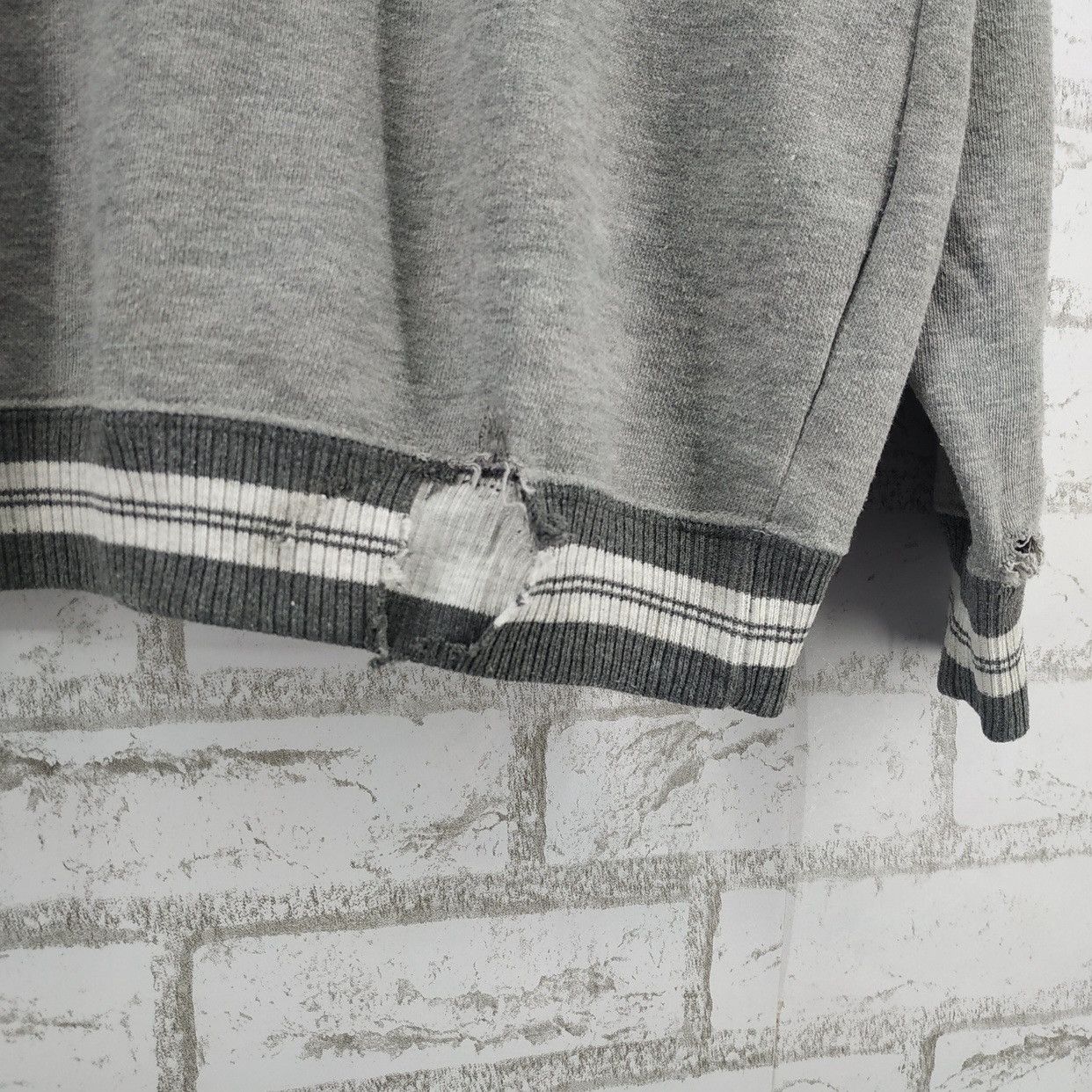 Anime × Cartoon Network × Vintage Calimero Pagot Anime 90s Vintage Sweatshirt. #E Size US L / EU 52-54 / 3 - 7 Thumbnail