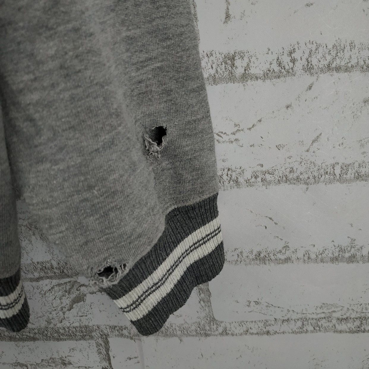 Anime × Cartoon Network × Vintage Calimero Pagot Anime 90s Vintage Sweatshirt. #E Size US L / EU 52-54 / 3 - 8 Thumbnail