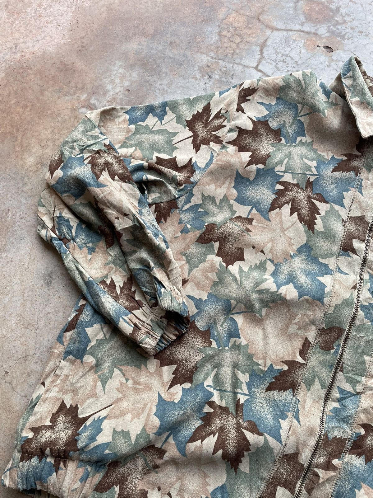 Vintage VINTAGE TEDDI CAMO LEAVES ZIPPER JACKET Size US XL / EU 56 / 4 - 3 Thumbnail