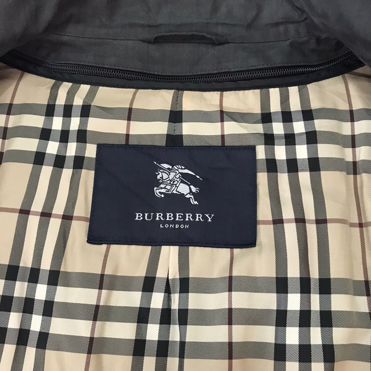 Burberry Faded Burberry London Mid Length Jacket Made in Japan Size US L / EU 52-54 / 3 - 19 Thumbnail