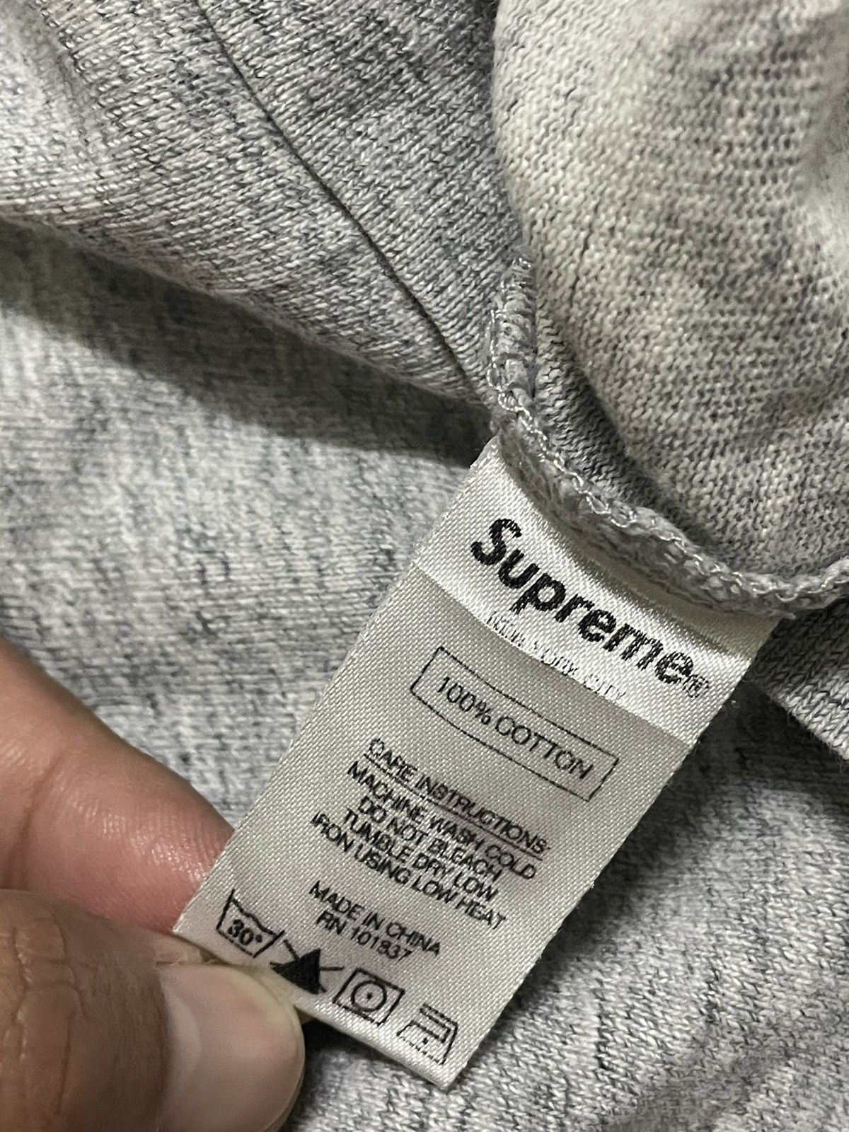 Supreme Vintage Supreme Curve Logo Tee Size US M / EU 48-50 / 2 - 7 Thumbnail