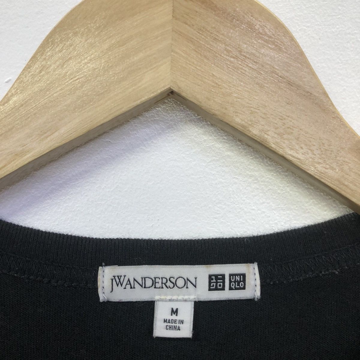 Designer × JW Anderson × Uniqlo J.W.Anderson Collab With Uniqlo Designer Tshirt Size US M / EU 48-50 / 2 - 8 Thumbnail