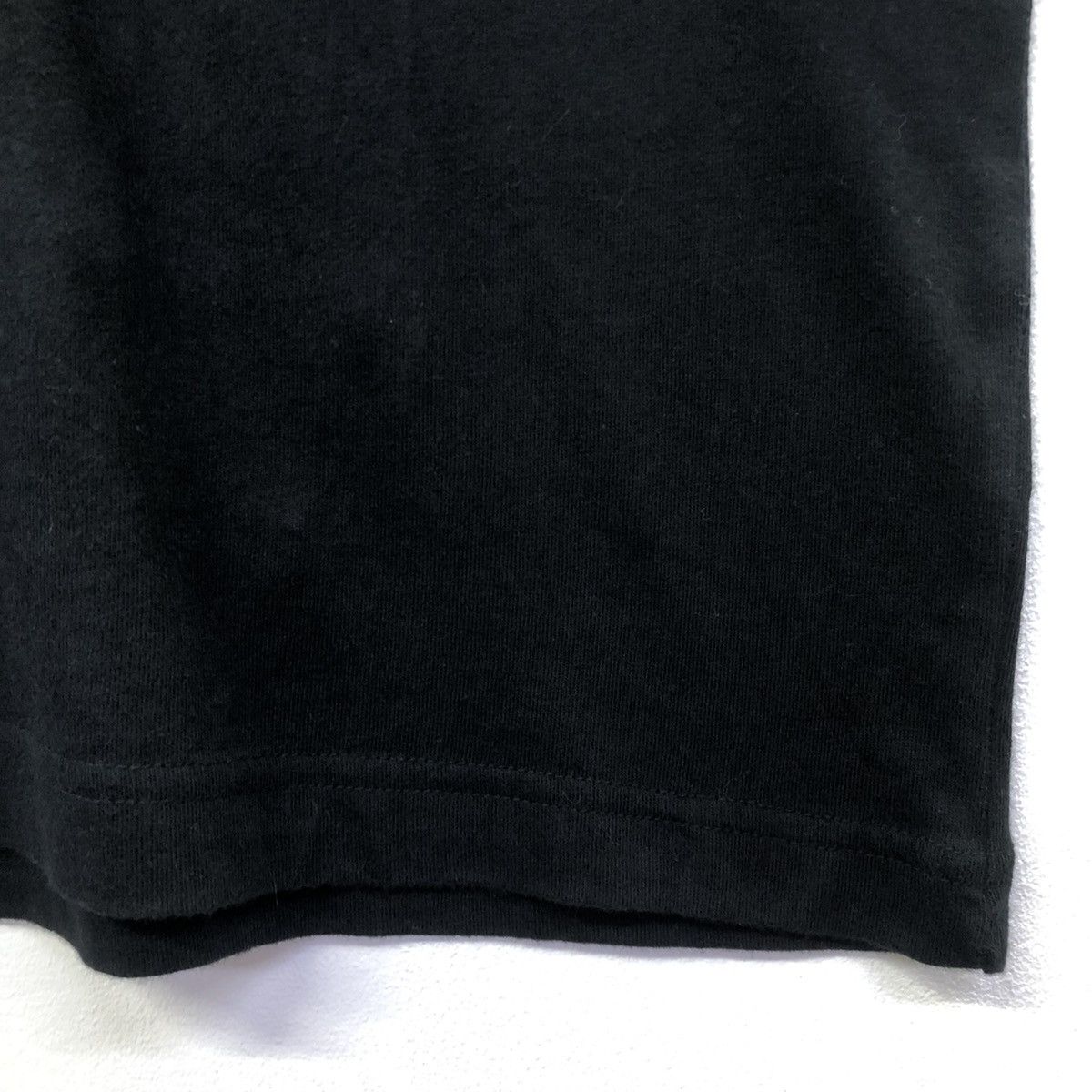 Designer × JW Anderson × Uniqlo J.W.Anderson Collab With Uniqlo Designer Tshirt Size US M / EU 48-50 / 2 - 6 Thumbnail