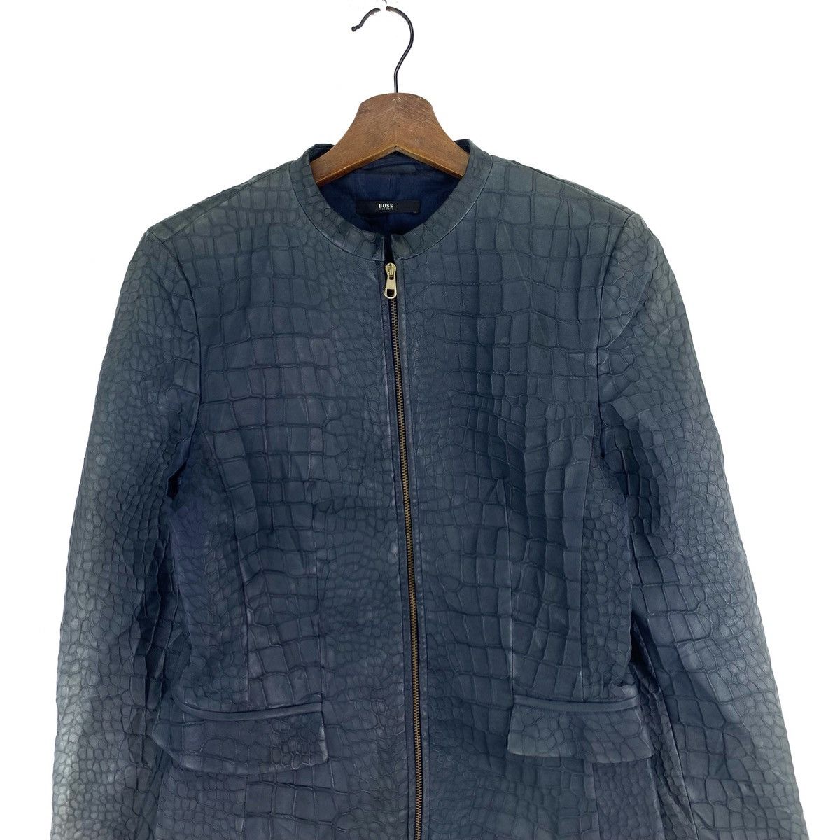 Hugo Vintage Hugo Boss Crocodile Design Polyester Jacket Size US S / EU 44-46 / 1 - 2 Thumbnail
