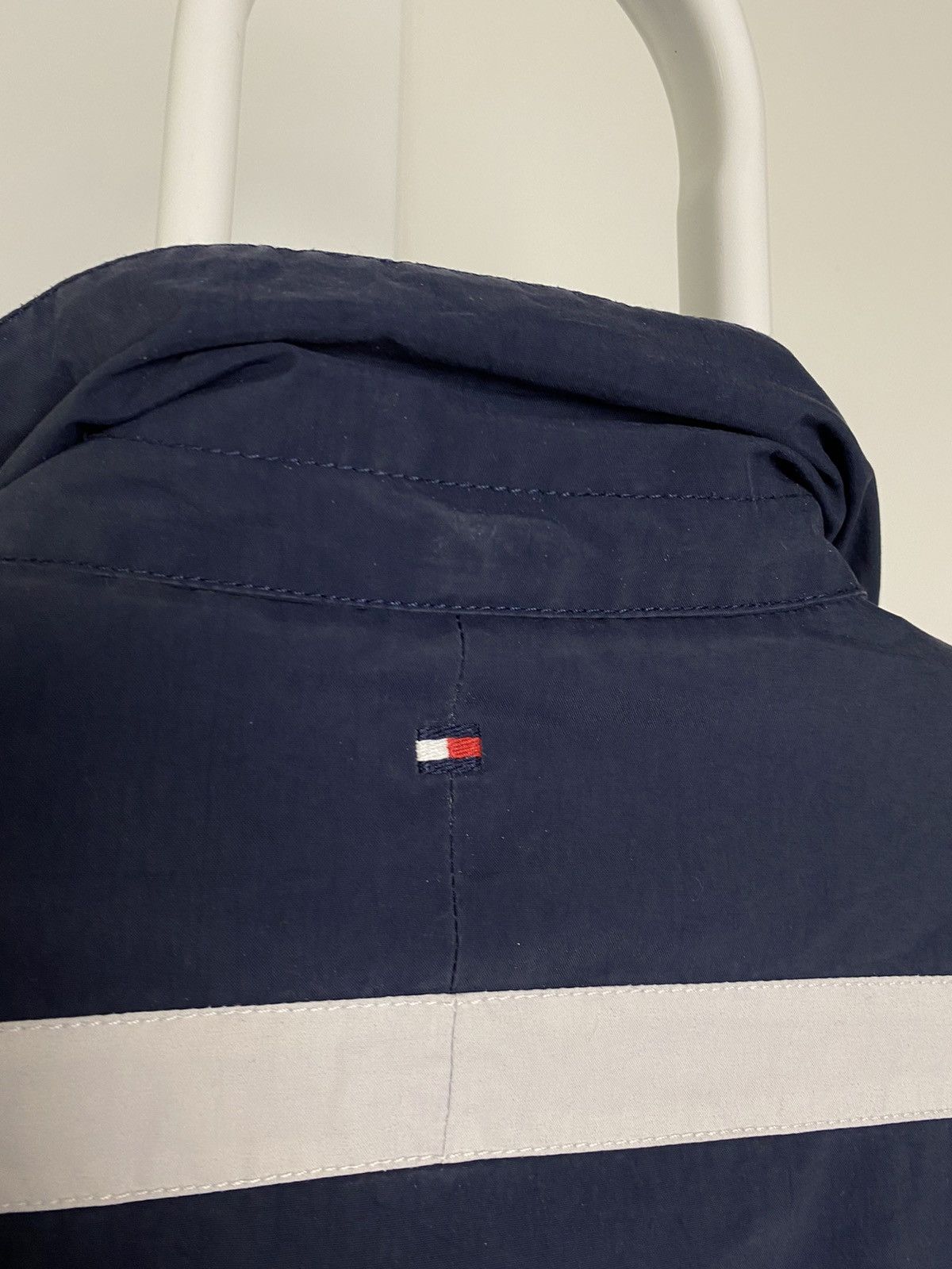 Tommy Hilfiger Tommy Hilfiger navy windbreaker jacket small logo flag Size US M / EU 48-50 / 2 - 11 Thumbnail