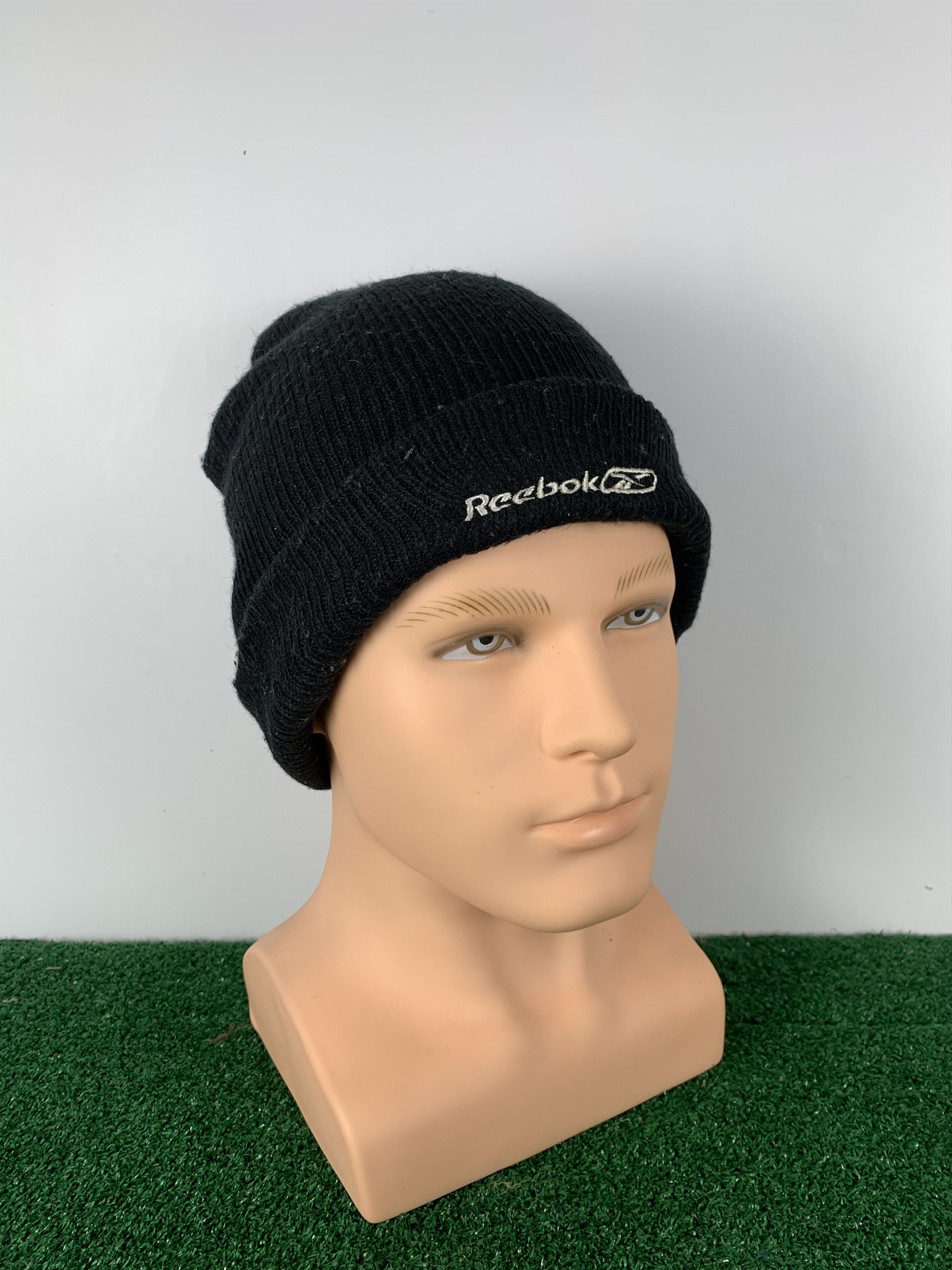 Vintage Reebok Beanie Snowcap
