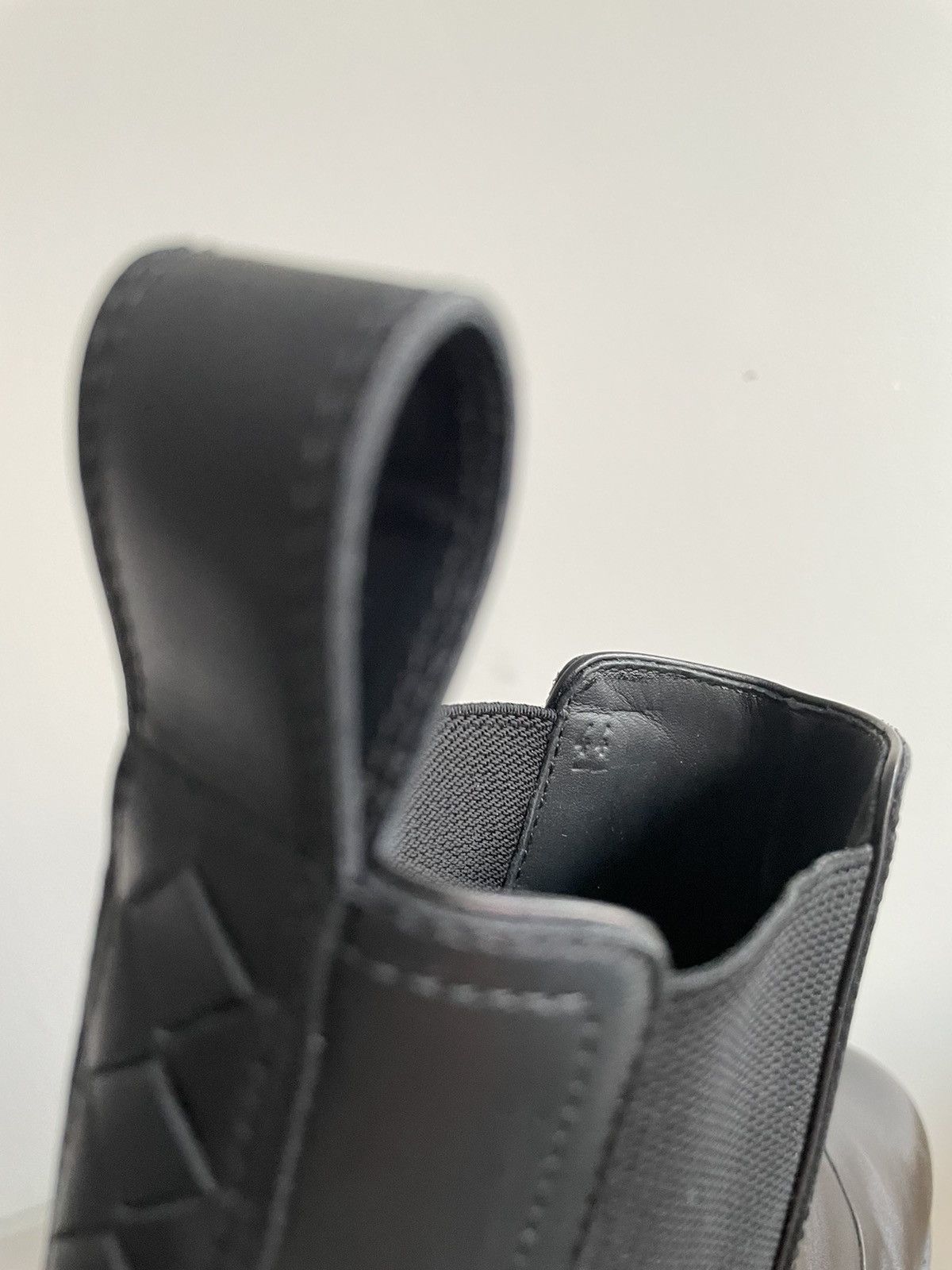 Bottega Veneta Bottega Veneta Runway Leather Boots Limited Edition Size US 10.5 / EU 43-44 - 23 Thumbnail