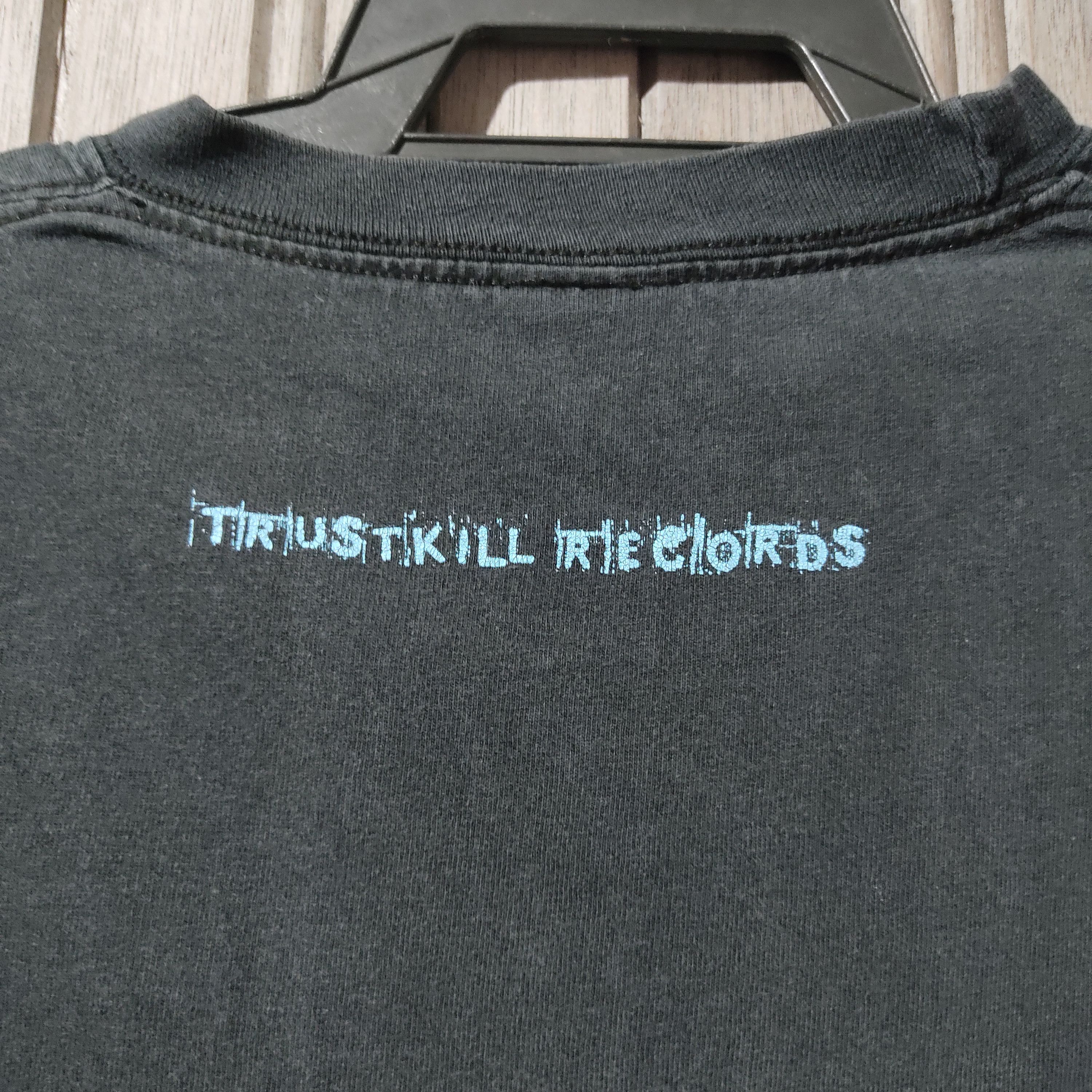 Band Tees Bleeding Through Rock Band Tee Size US M / EU 48-50 / 2 - 3 Thumbnail