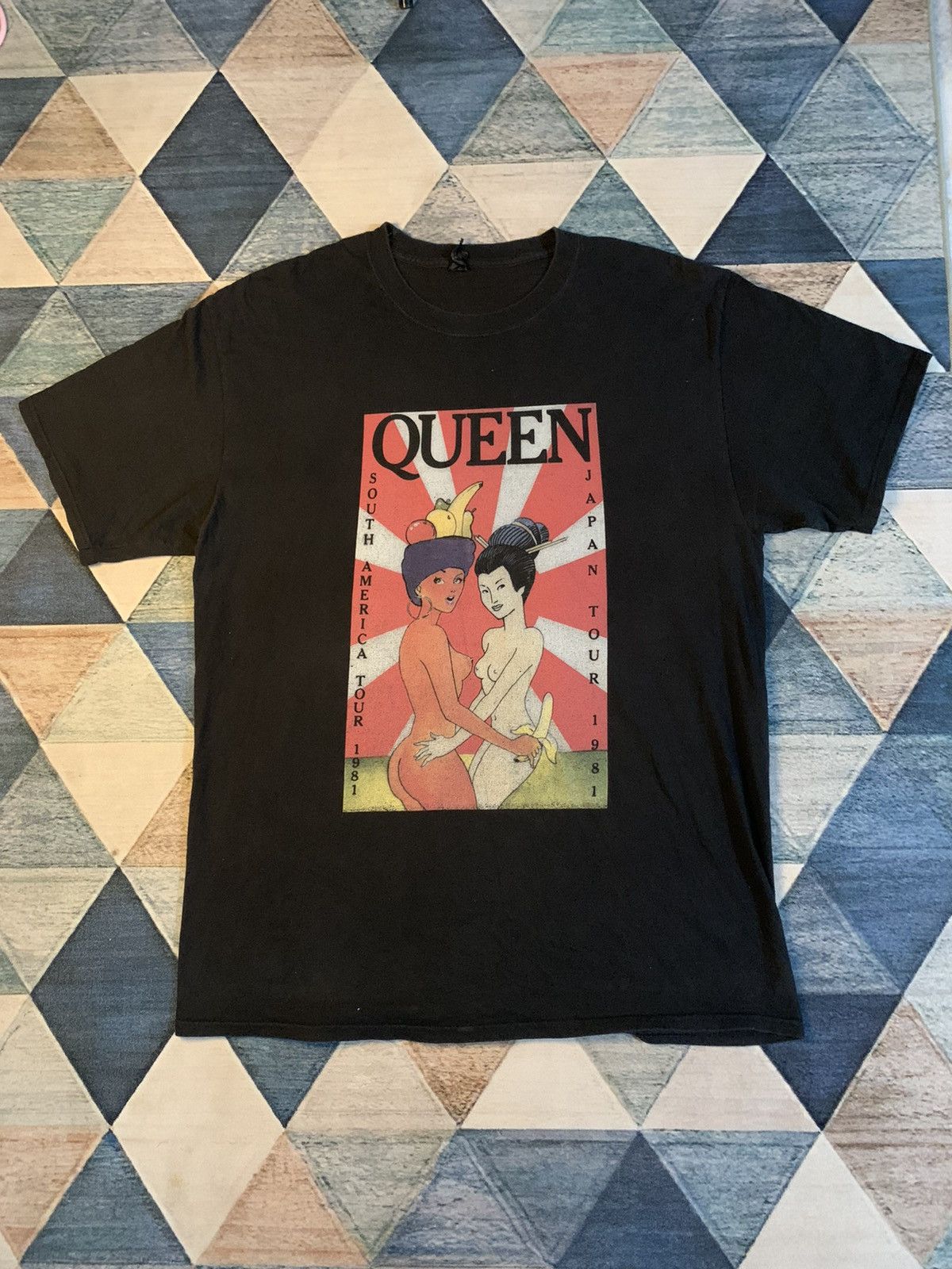 Rare Queen Band tee 🔥