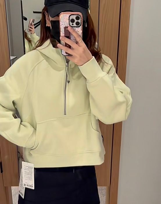 Lululemon Lululemon scuba half zipper hoodie color in dewy size M/L