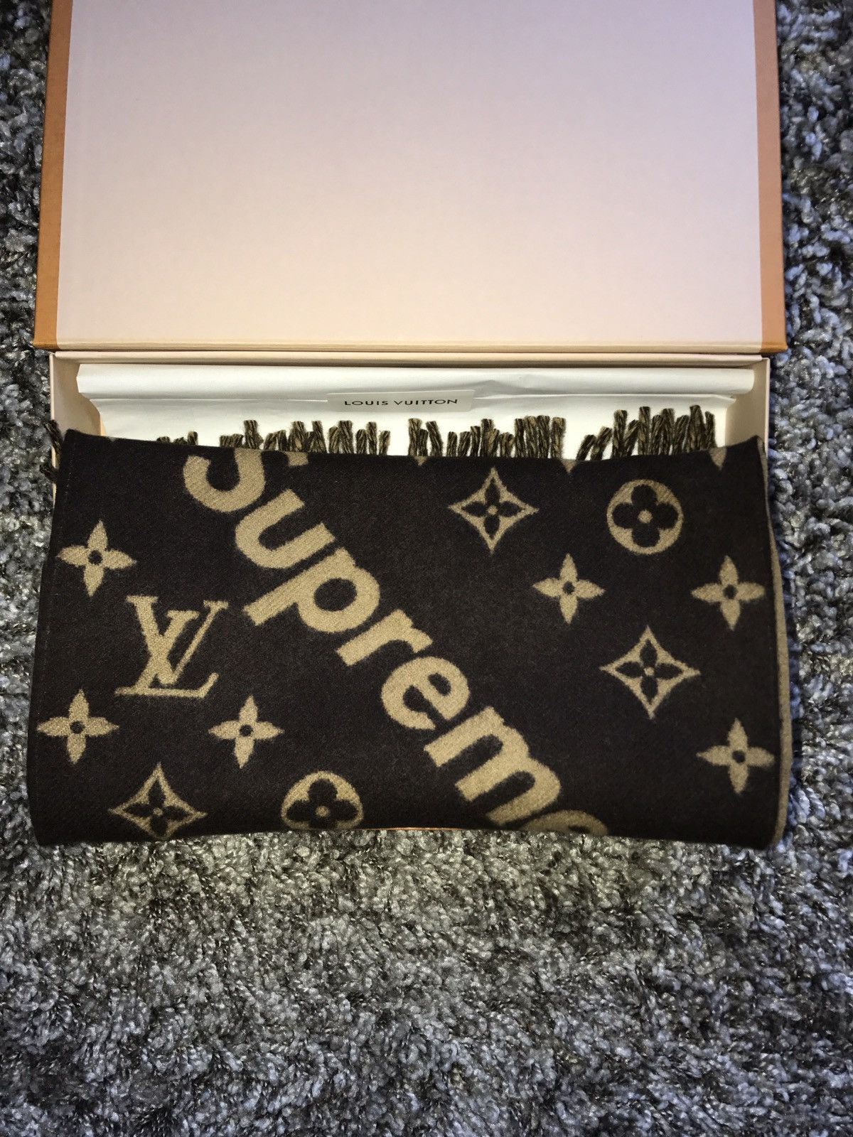 Louis Vuitton Supreme Monogram Scarf | Grailed