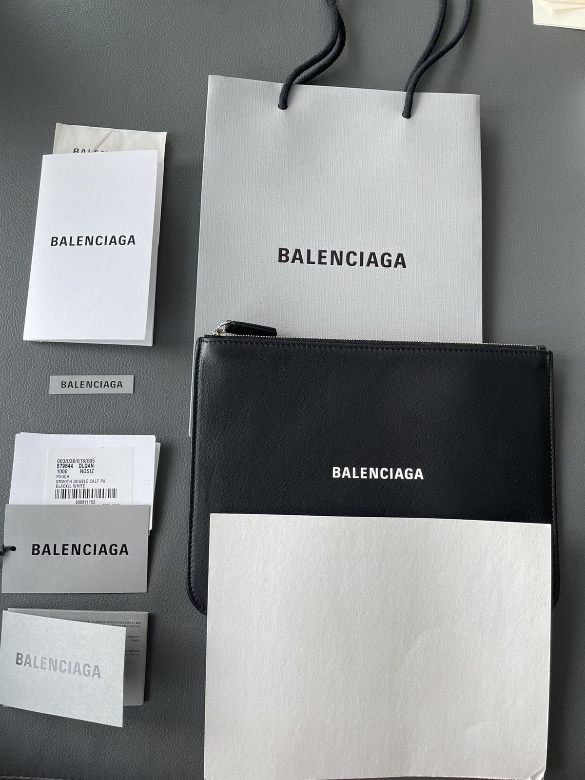 Balenciaga Rare New Balenciaga Runway Brand New Logo Leather Pouch Bag Size ONE SIZE - 3 Thumbnail