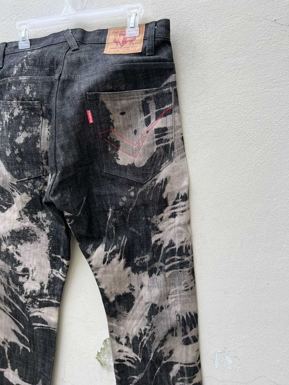 Vintage Vintage PEKKE Japan Splashed Art Black Denim Jeans Size US 32 / EU 48 - 16 Thumbnail