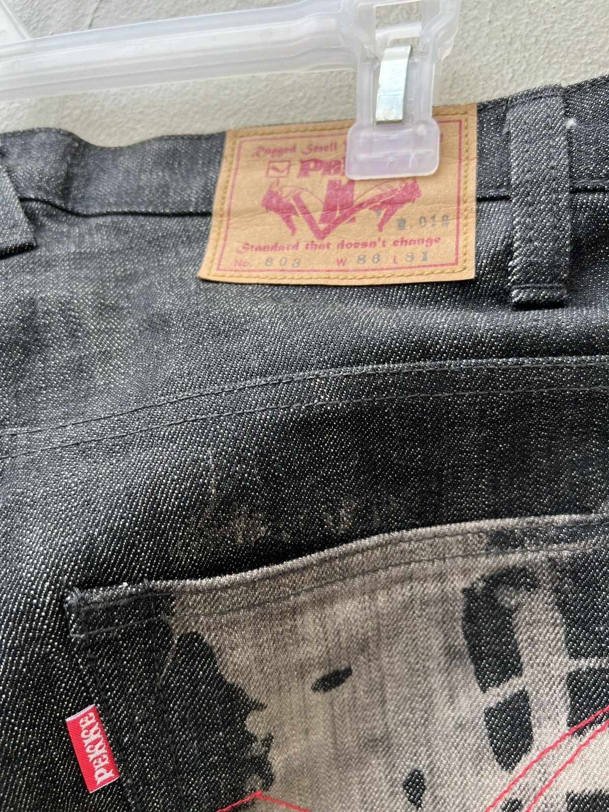 Vintage Vintage PEKKE Japan Splashed Art Black Denim Jeans Size US 32 / EU 48 - 17 Thumbnail