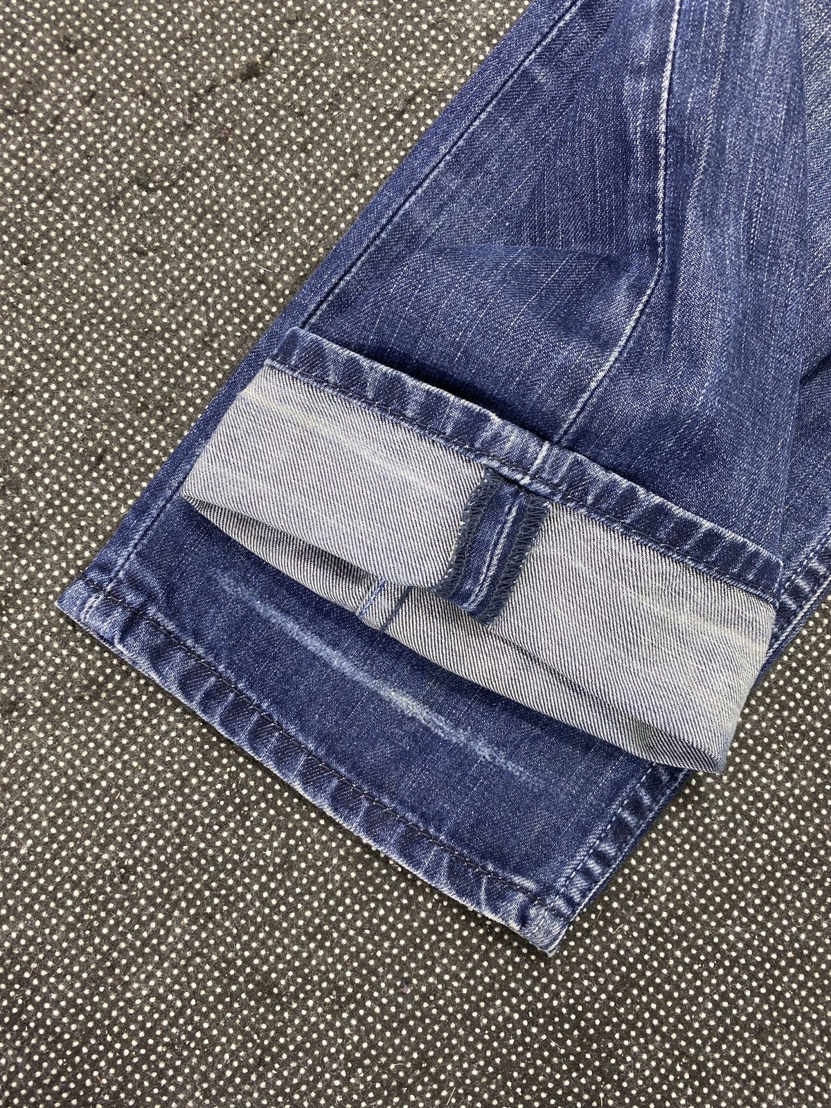 Levi's VINTAGE LEVIS 591 BLUE WASH JEANS -J479 Size US 35 - 9 Thumbnail