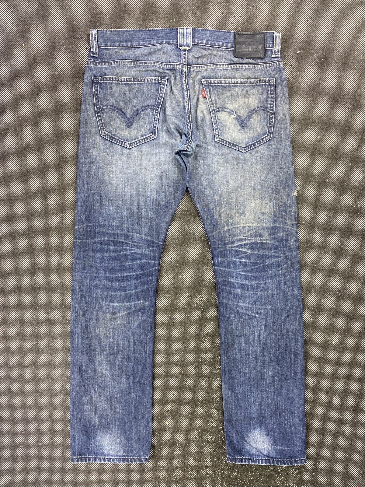 Levi's VINTAGE LEVIS 591 BLUE WASH JEANS -J479 Size US 35 - 3 Thumbnail