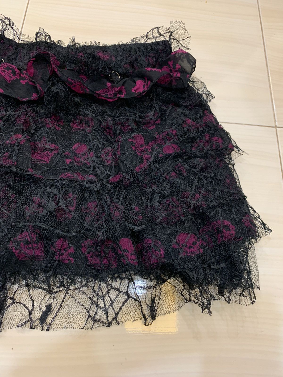 Designer mad punk punk mini skirt nice design Size 28" / US 6 / IT 42 - 6 Thumbnail