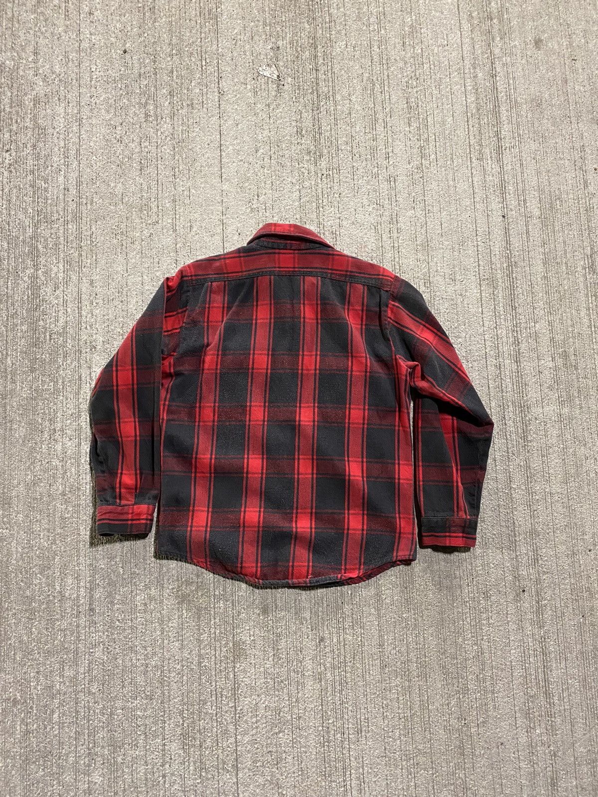 Vintage Vintage Red/Black Flannel Size US M / EU 48-50 / 2 - 4 Thumbnail
