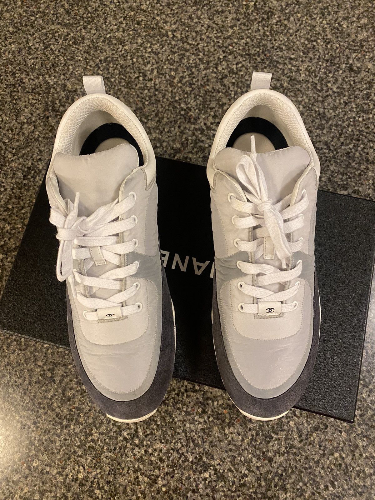 Chanel Vintage Chanel 21CC Lambskin Interlocking CC Sneaker Trainer Size US 12 / EU 45 - 2 Thumbnail