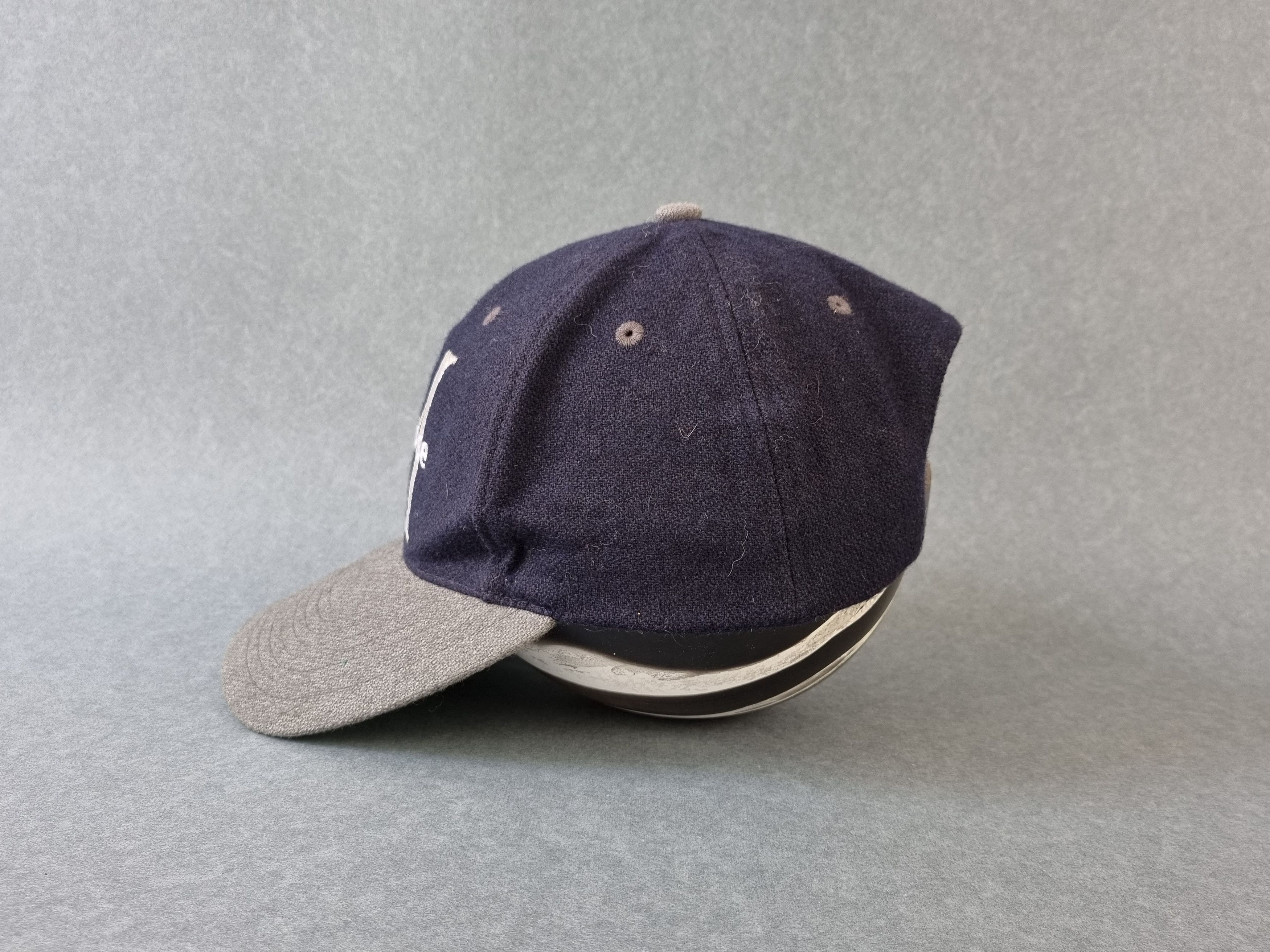 Disney × Mickey Mouse × Vintage Rare 80s Mickey Mouse Disney Vintage Wool Embroidered Cap Size ONE SIZE - 5 Thumbnail