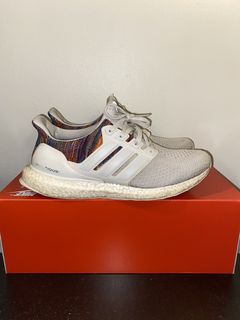 Mi adidas ultra boost hotsell white rainbow