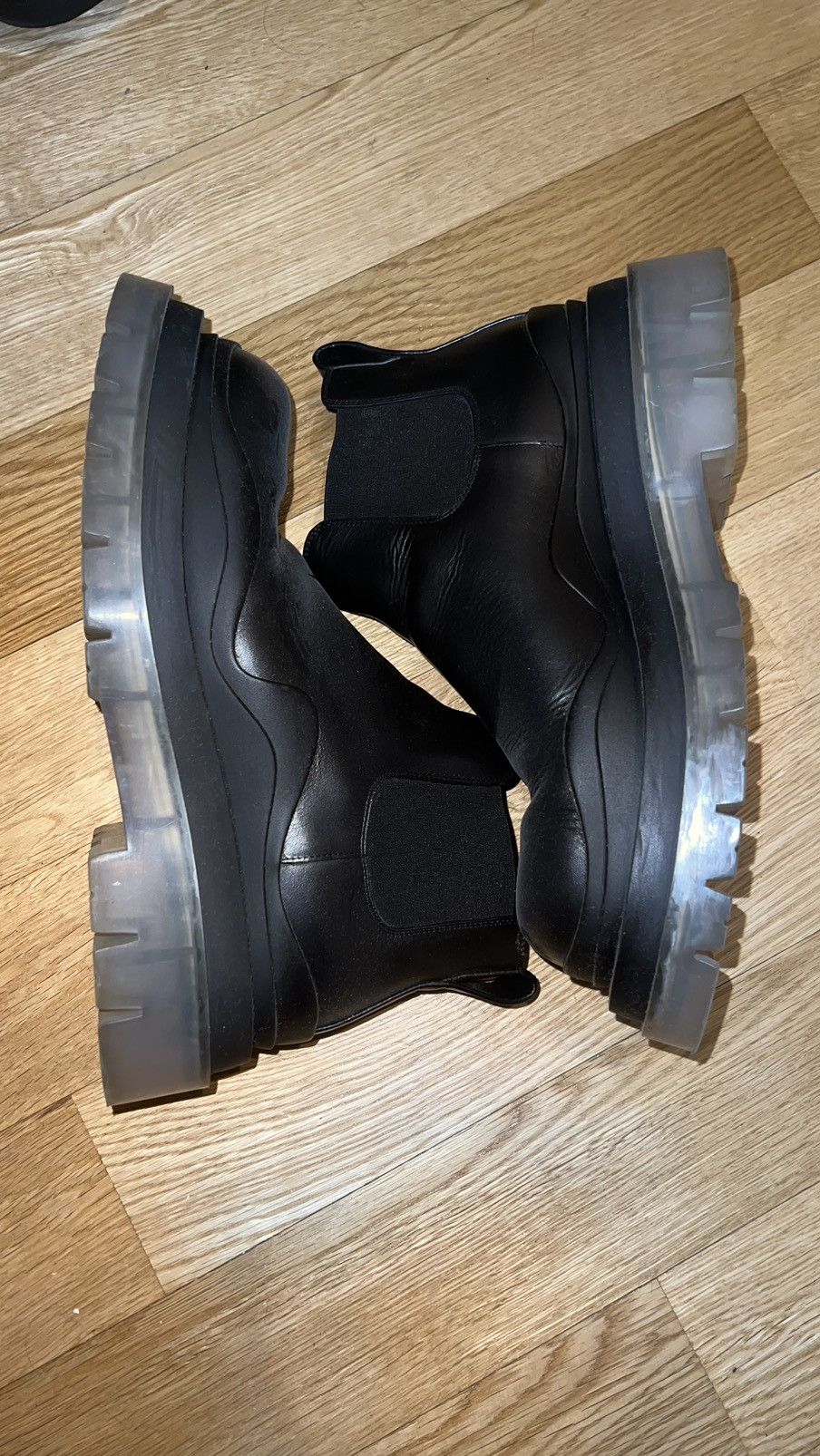 Bottega Veneta Bottega Veneta Tire Black Ankle Boots Size US 8 / EU 41 - 1 Thumbnail