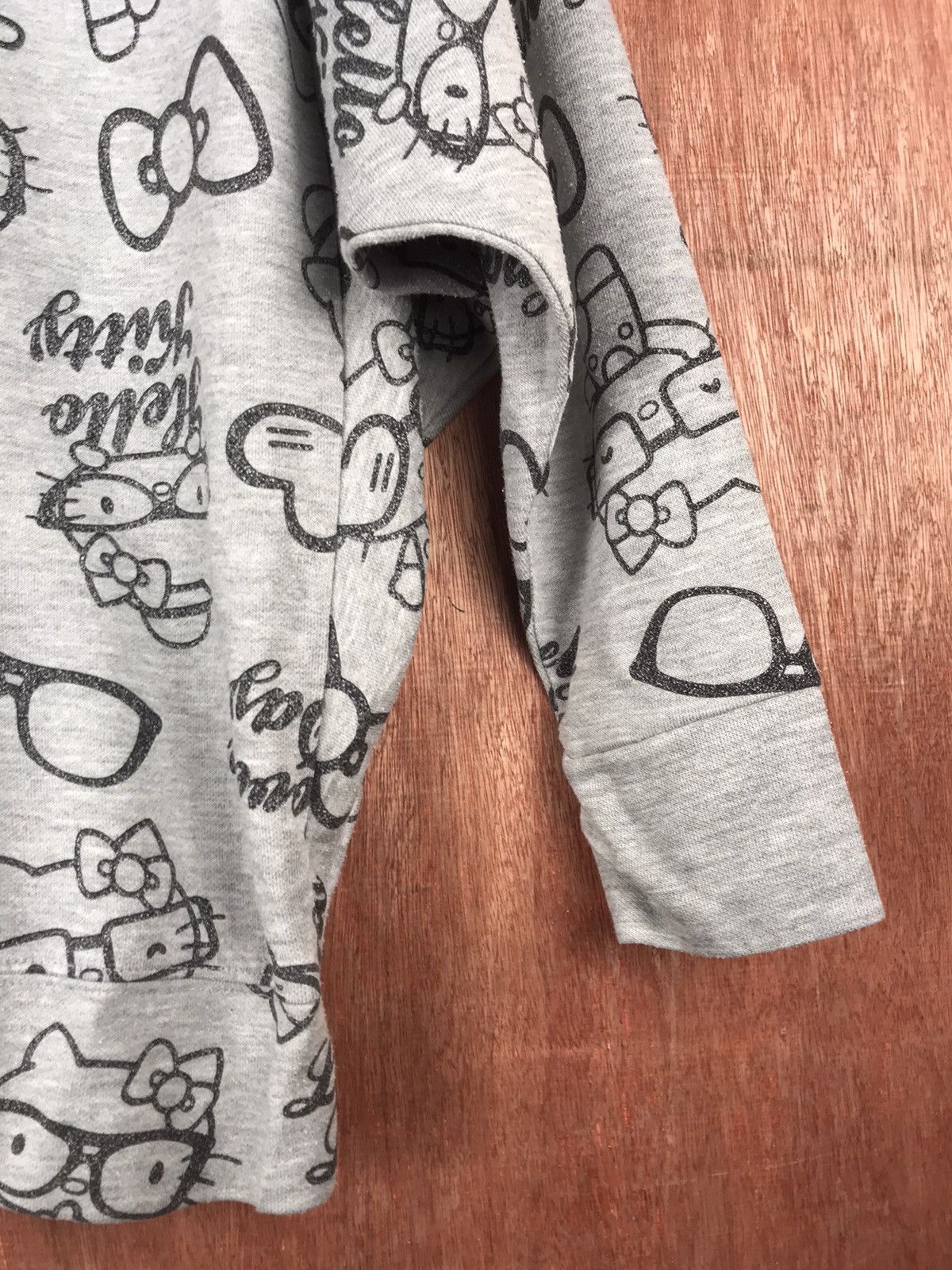 Cartoon Network DLL Hello Kitty Logo Printed Sweaters #2505 Size M / US 6-8 / IT 42-44 - 8 Thumbnail