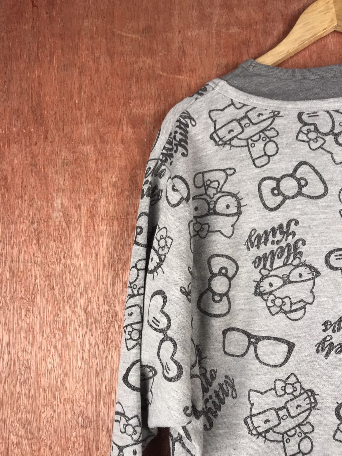 Cartoon Network DLL Hello Kitty Logo Printed Sweaters #2505 Size M / US 6-8 / IT 42-44 - 10 Thumbnail