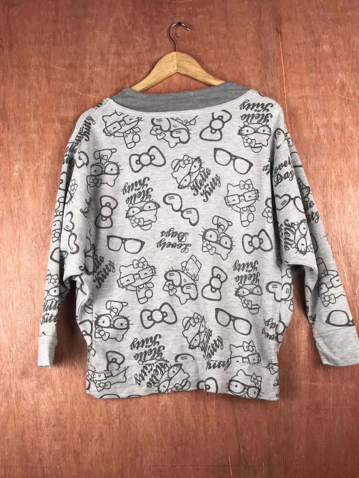 Cartoon Network DLL Hello Kitty Logo Printed Sweaters #2505 Size M / US 6-8 / IT 42-44 - 6 Thumbnail