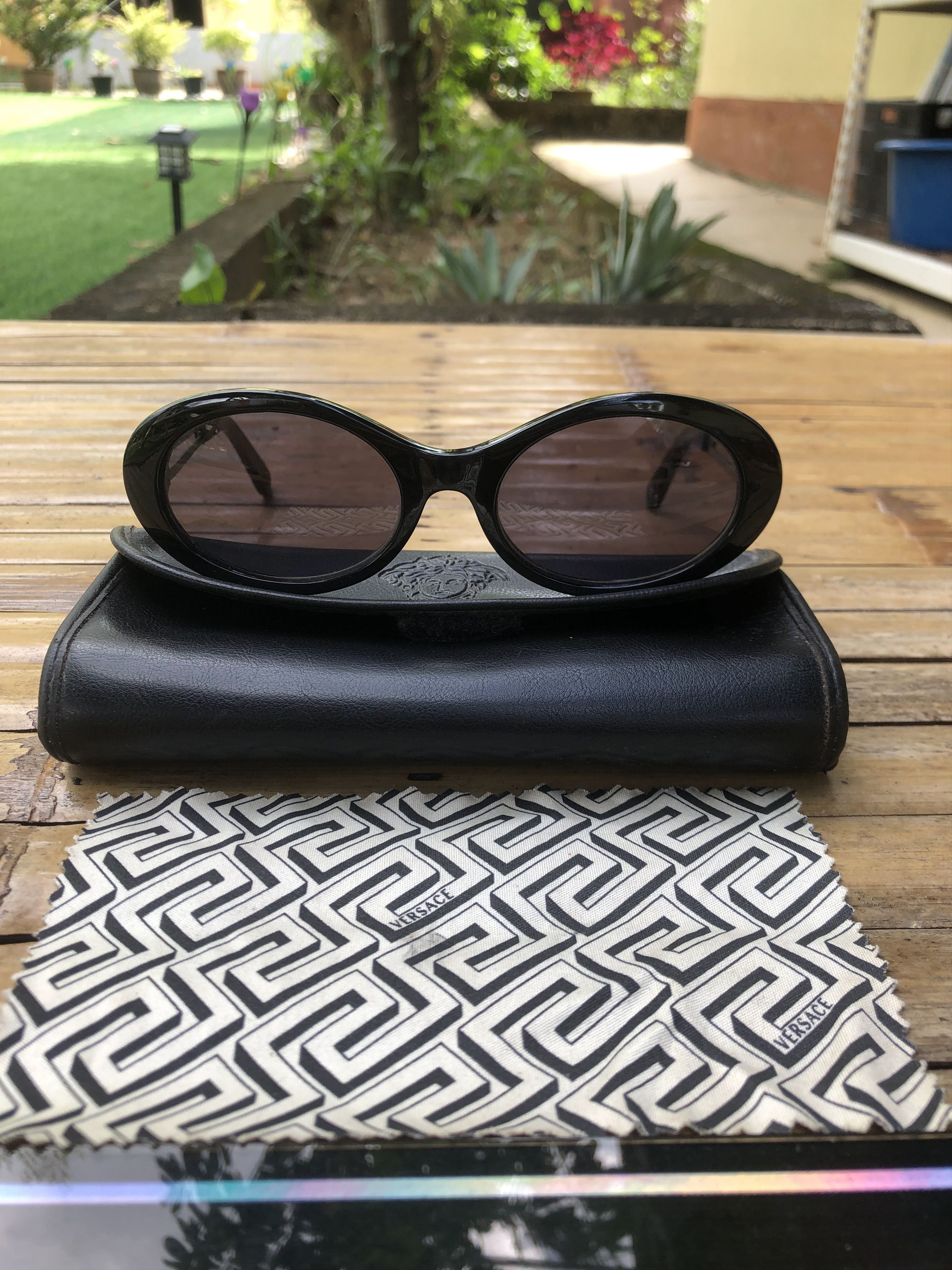 Vintage Versace Sunglasses (K001)