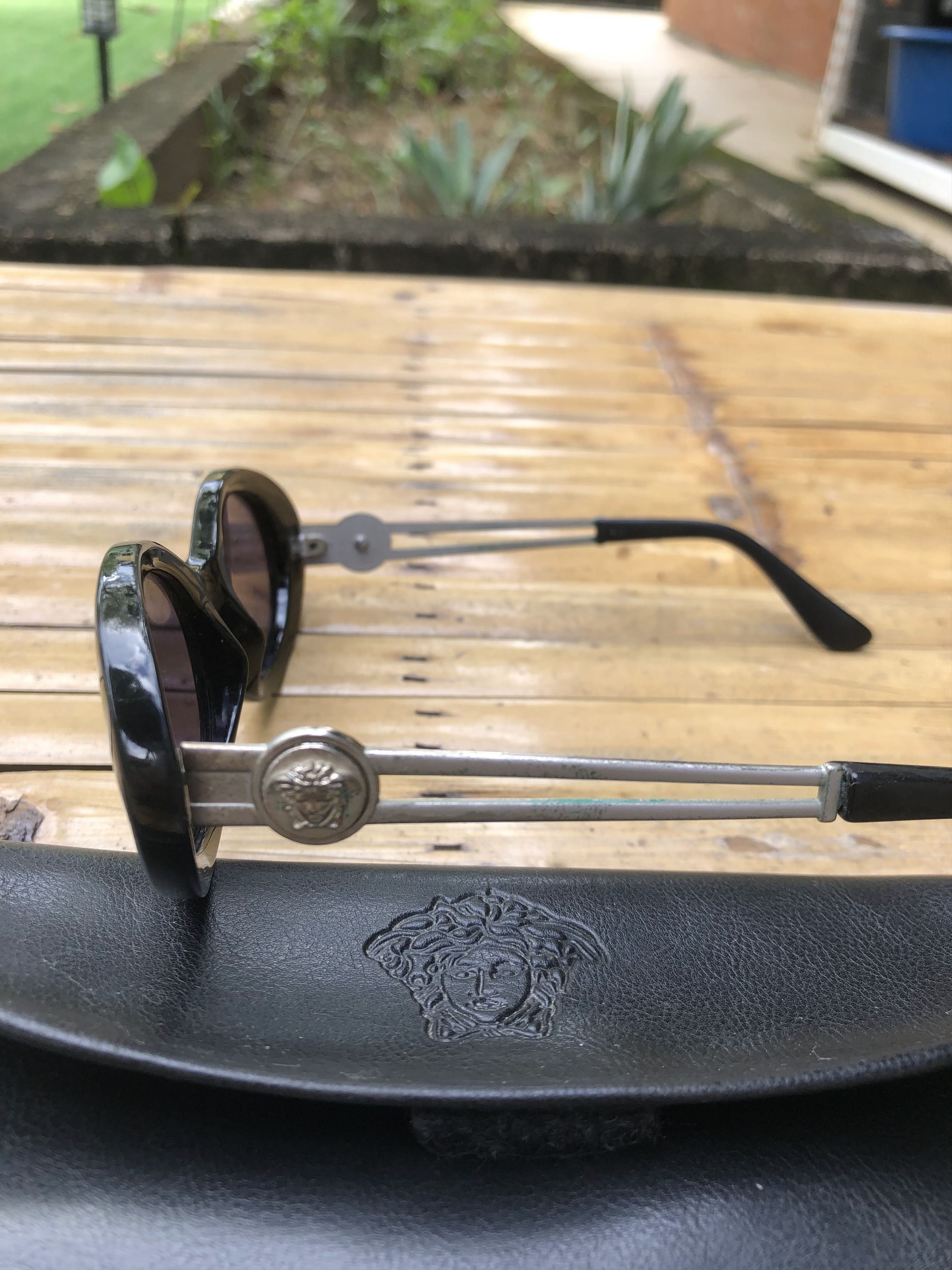Versace Vintage Versace Sunglasses (K001) Size ONE SIZE - 2 Thumbnail