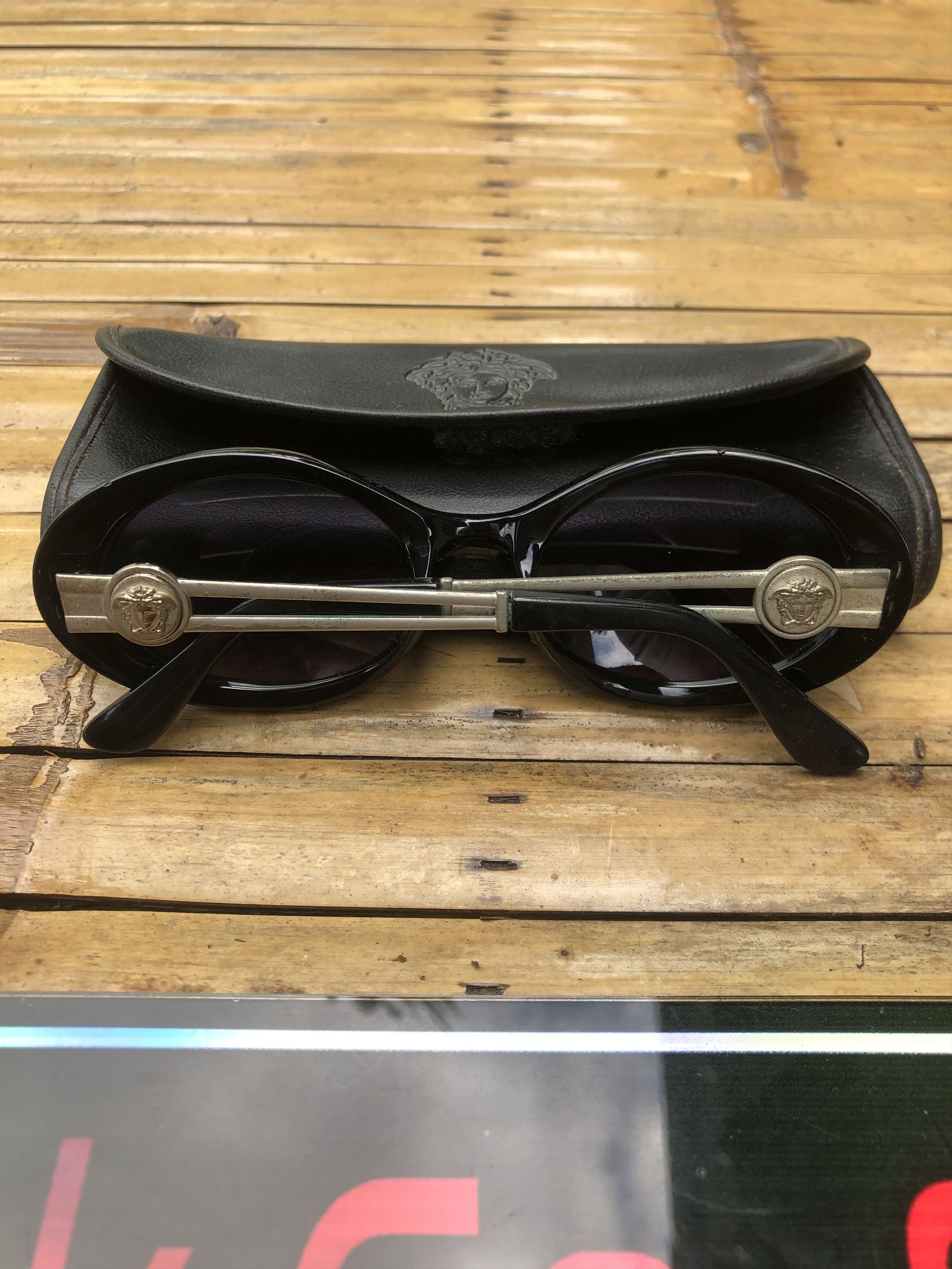 Versace Vintage Versace Sunglasses (K001) Size ONE SIZE - 10 Thumbnail