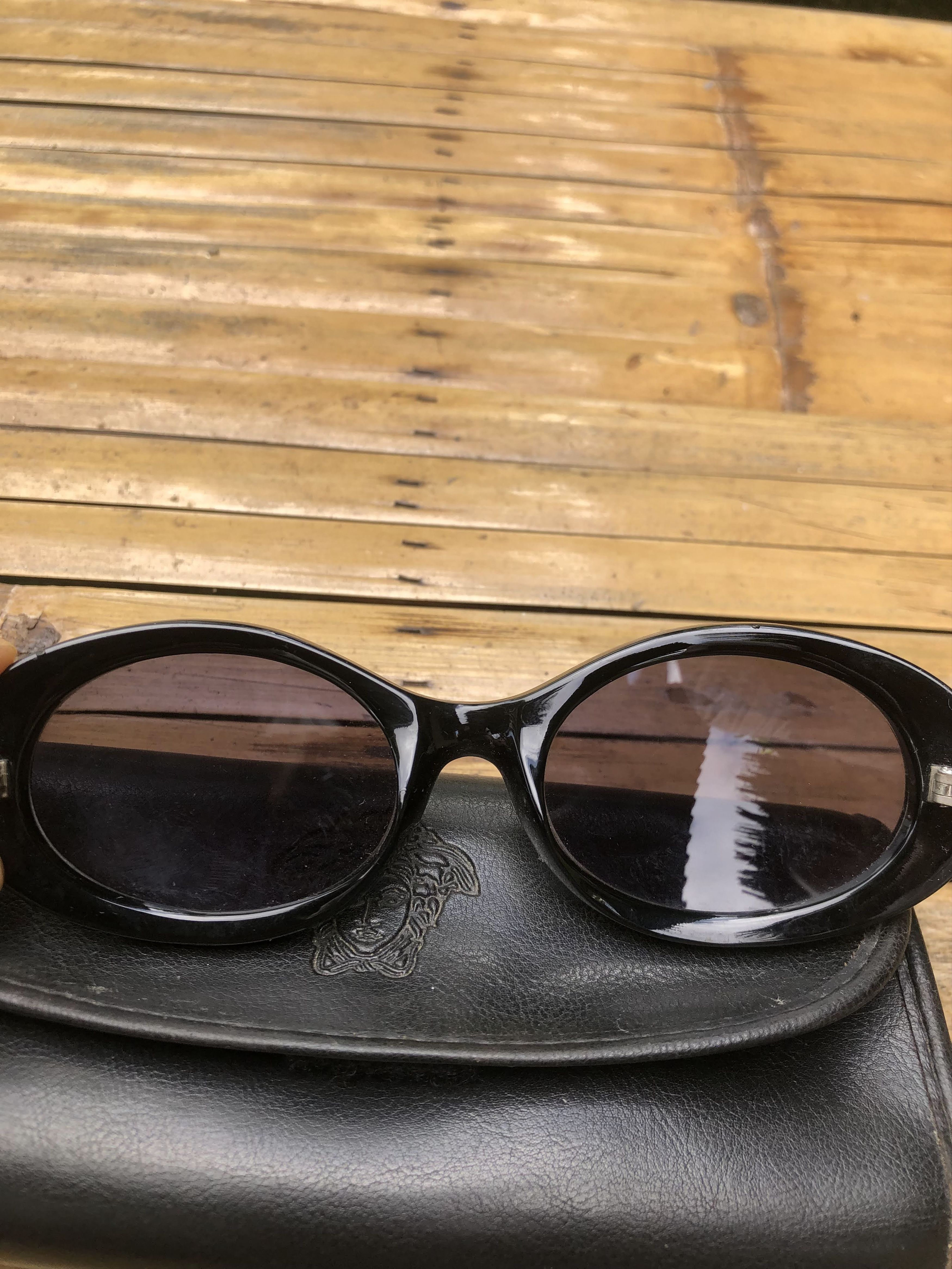 Versace Vintage Versace Sunglasses (K001) Size ONE SIZE - 7 Thumbnail
