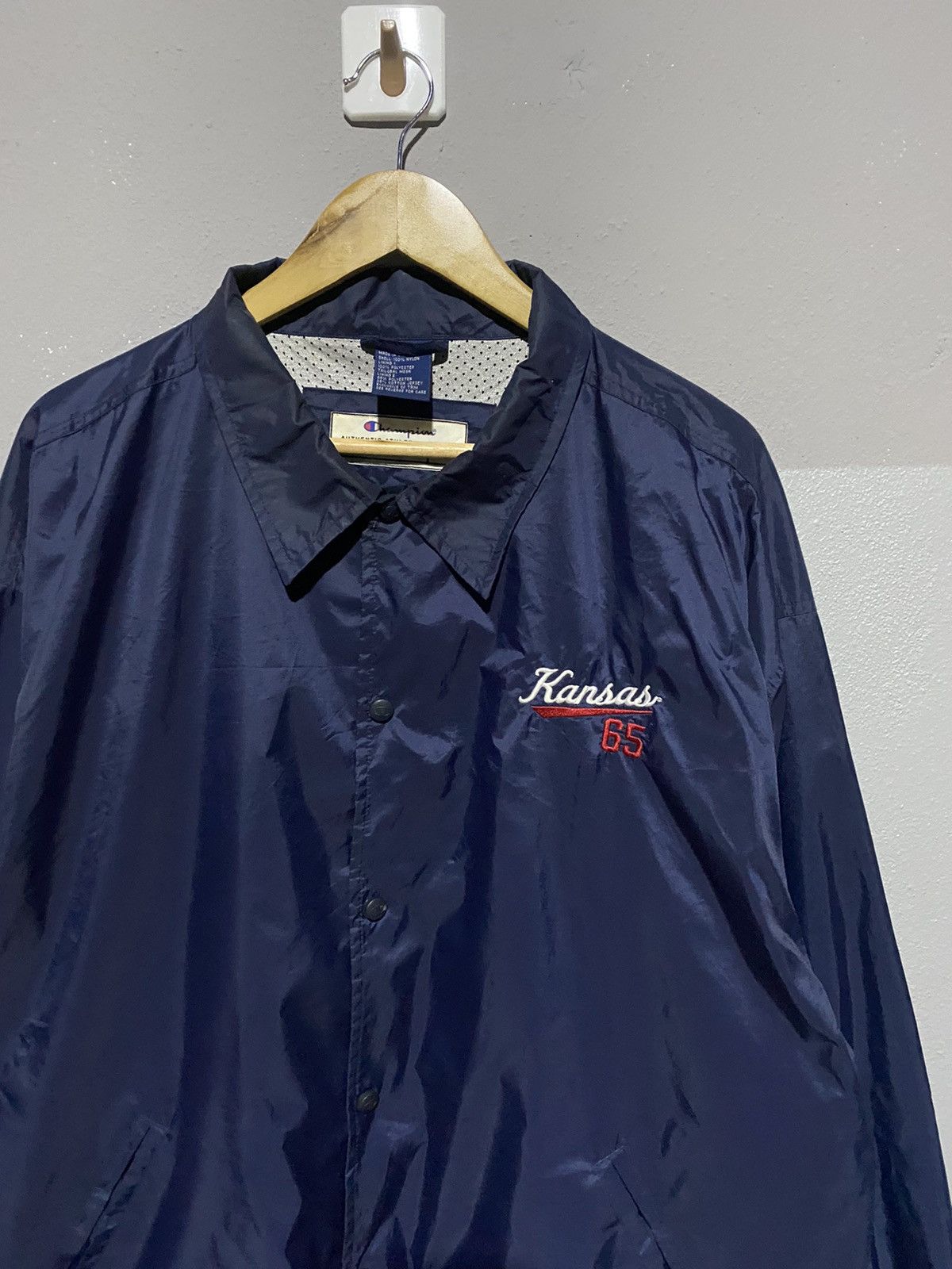 Champion 🔥SALE🔥NCAA TEAM KANSAS 65 X CHAMPION COACH JACKET Size US L / EU 52-54 / 3 - 4 Thumbnail