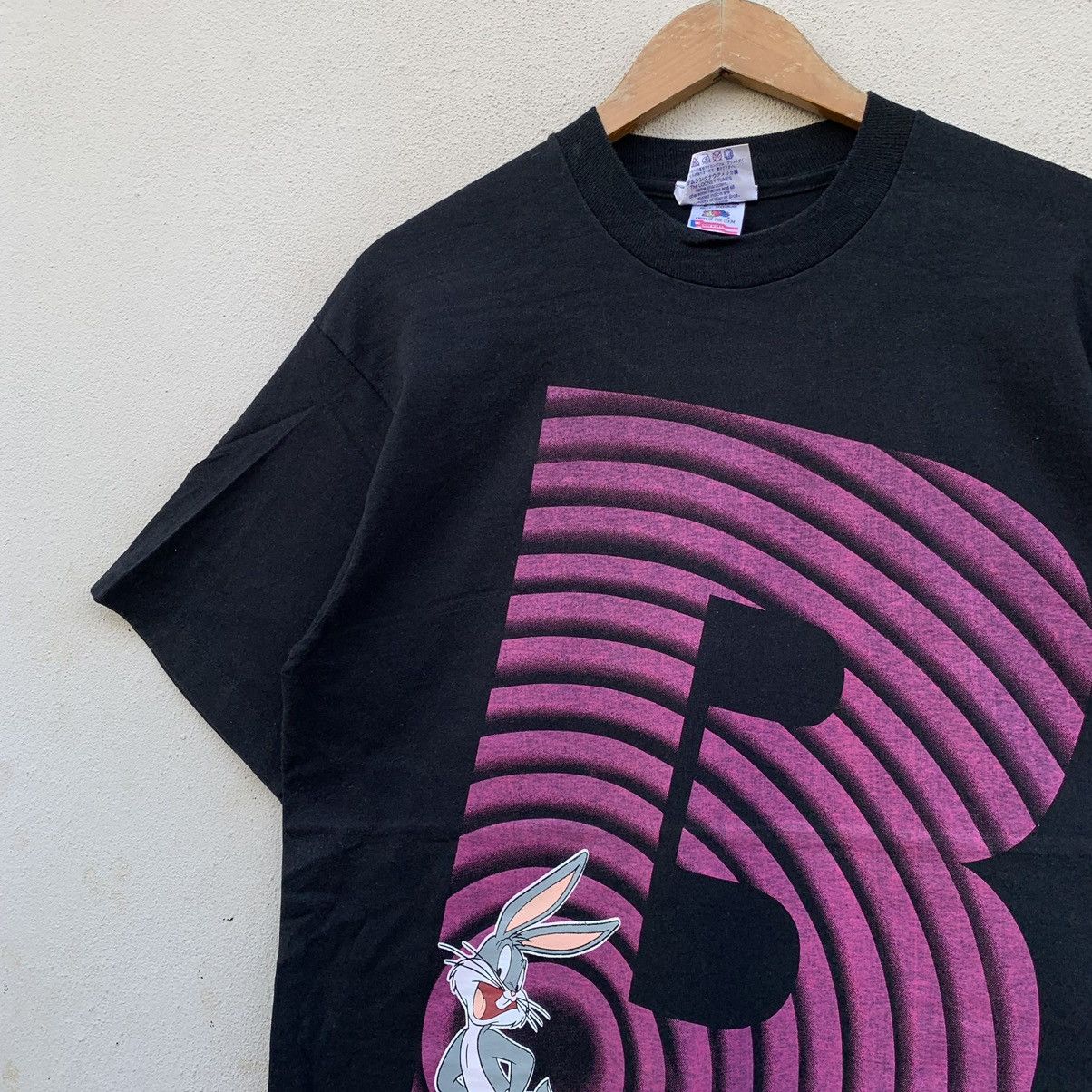 Cartoon Network Vintage BUGS BUNNY LOONEY TUNES BULLEYES BIG PRINT T-shirt Size US L / EU 52-54 / 3 - 6 Thumbnail