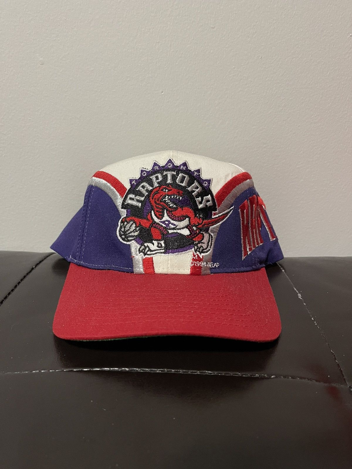 Vintage Vintage Raptors Snapback Size ONE SIZE - 1 Thumbnail
