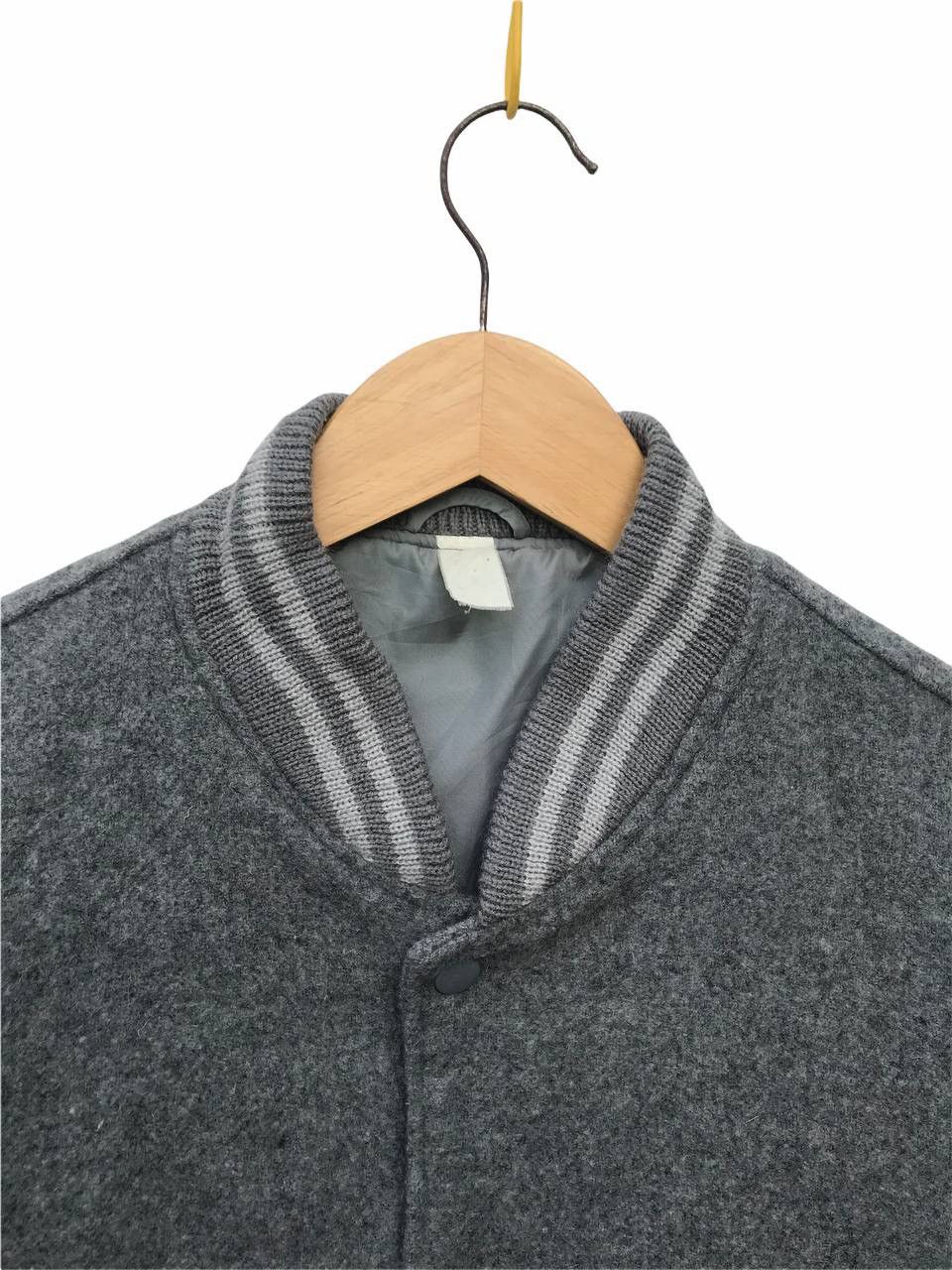 Vintage Plain Japan Varsity Jacket Streetwear Jacket (21”X24.5”) Size US M / EU 48-50 / 2 - 2 Thumbnail