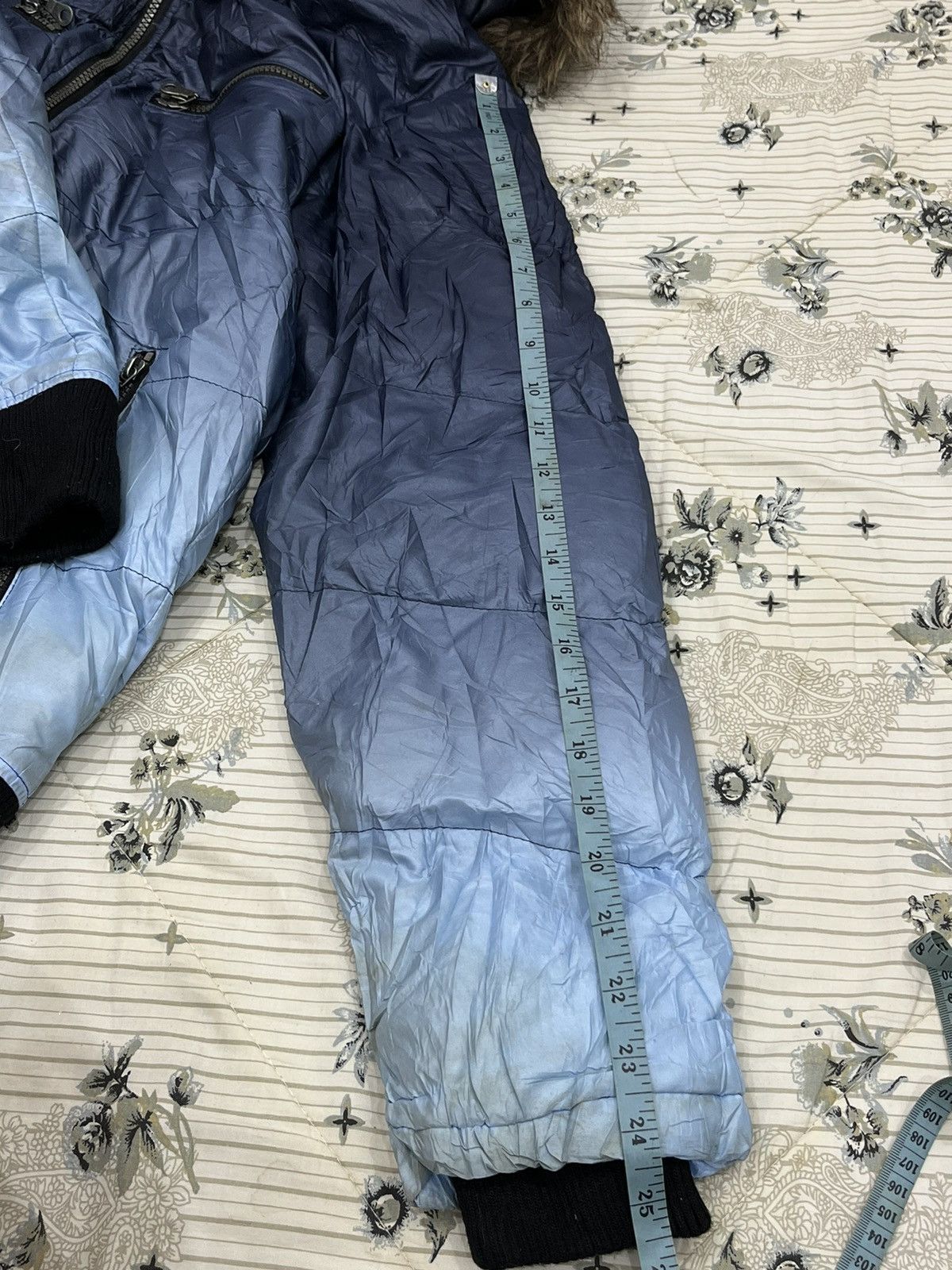 Japanese Brand (A130). COLLINS PUFFER JACKET Size US M / EU 48-50 / 2 - 5 Thumbnail
